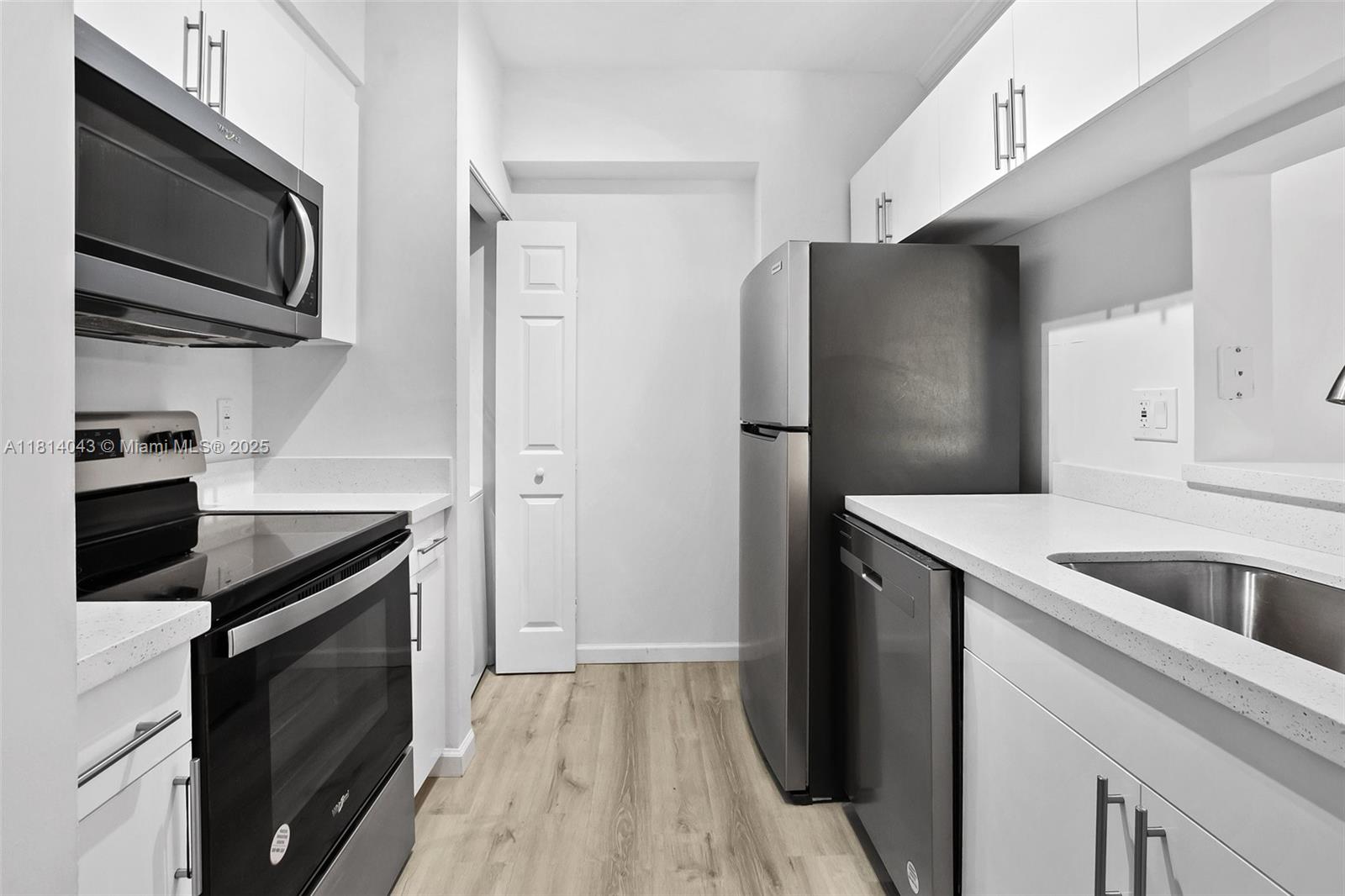 Property photo # 4