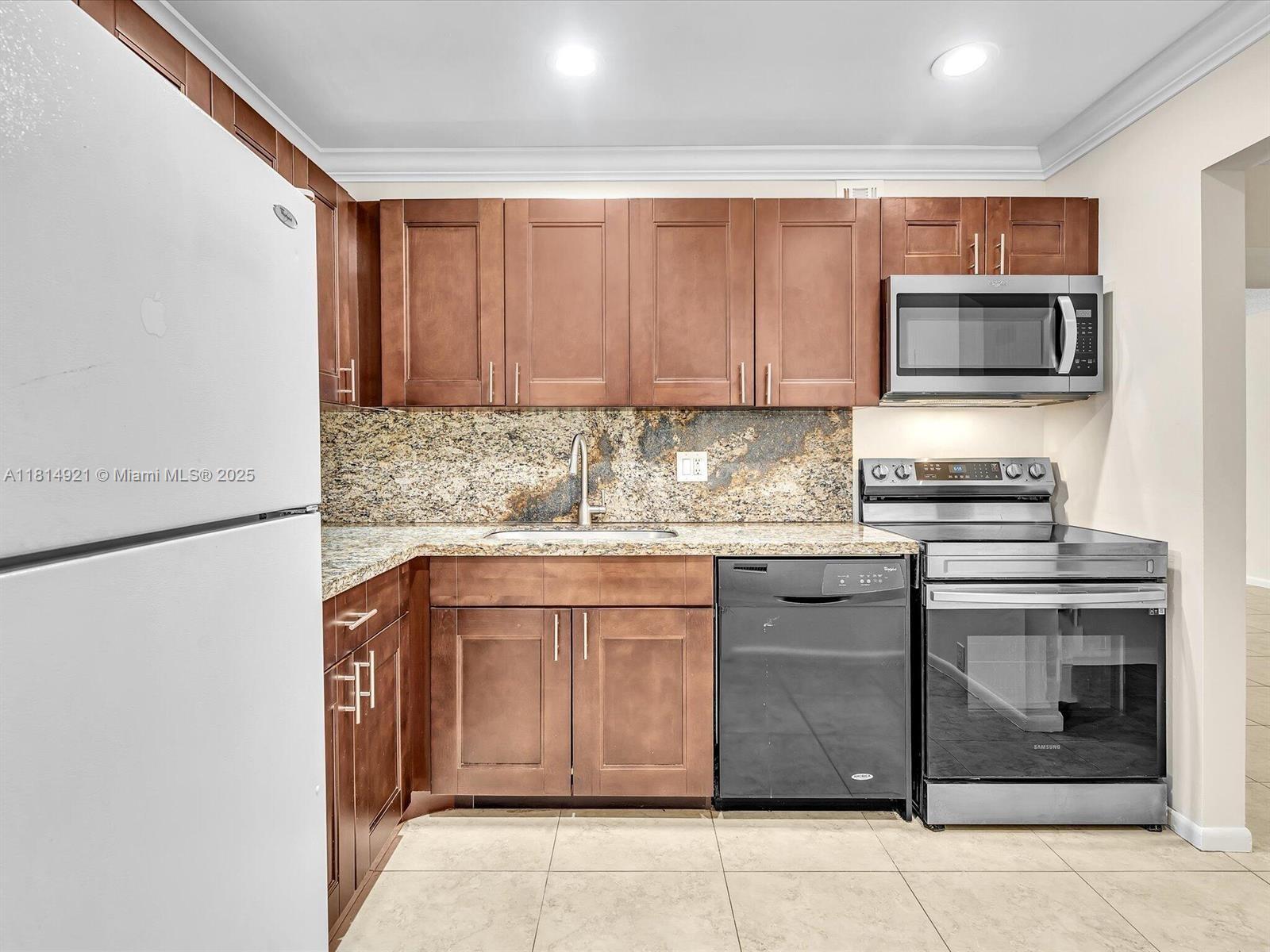 Property photo # 6