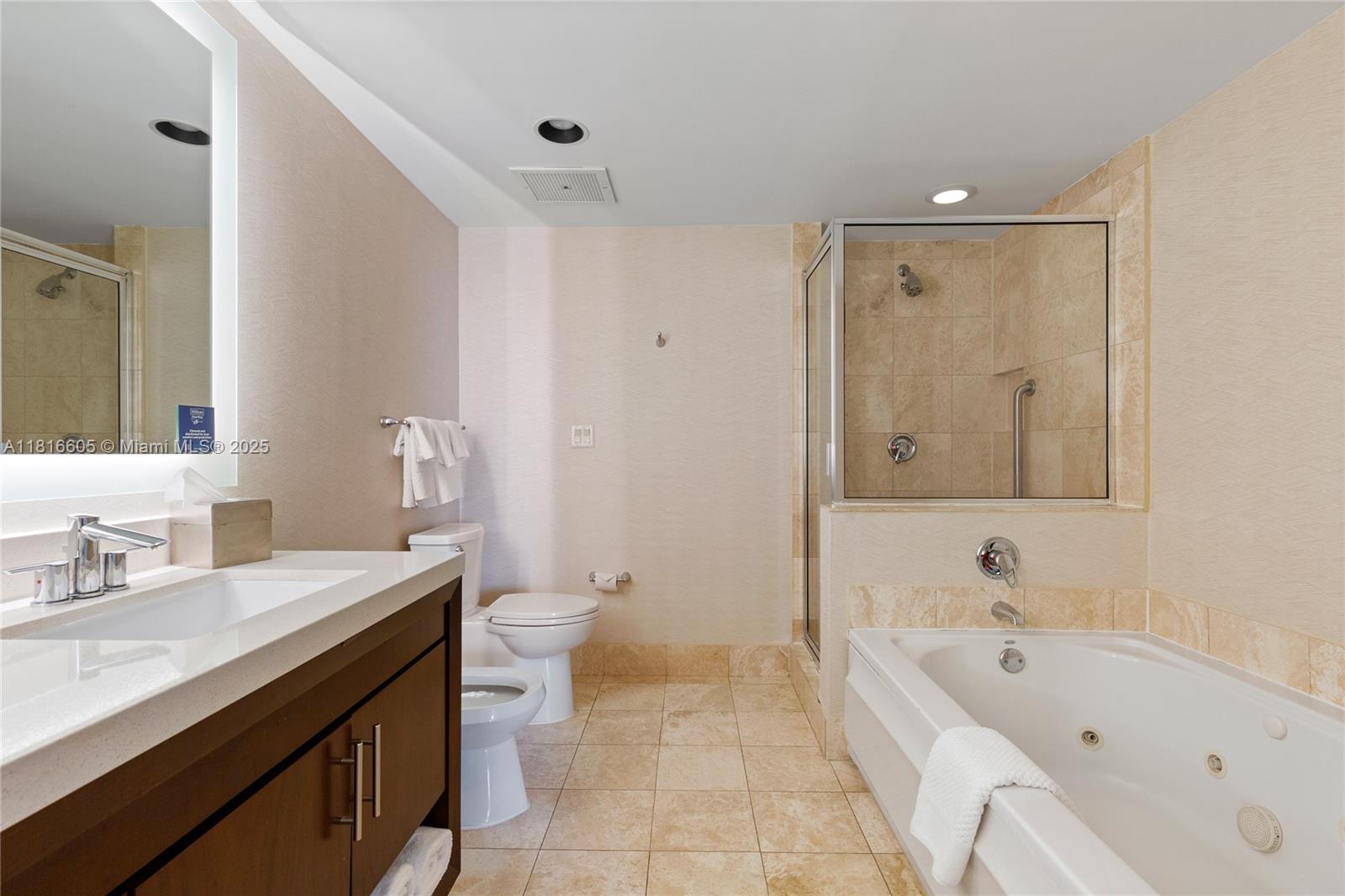 17375 Collins Ave #1908, Sunny Isles Beach, Florida image 23