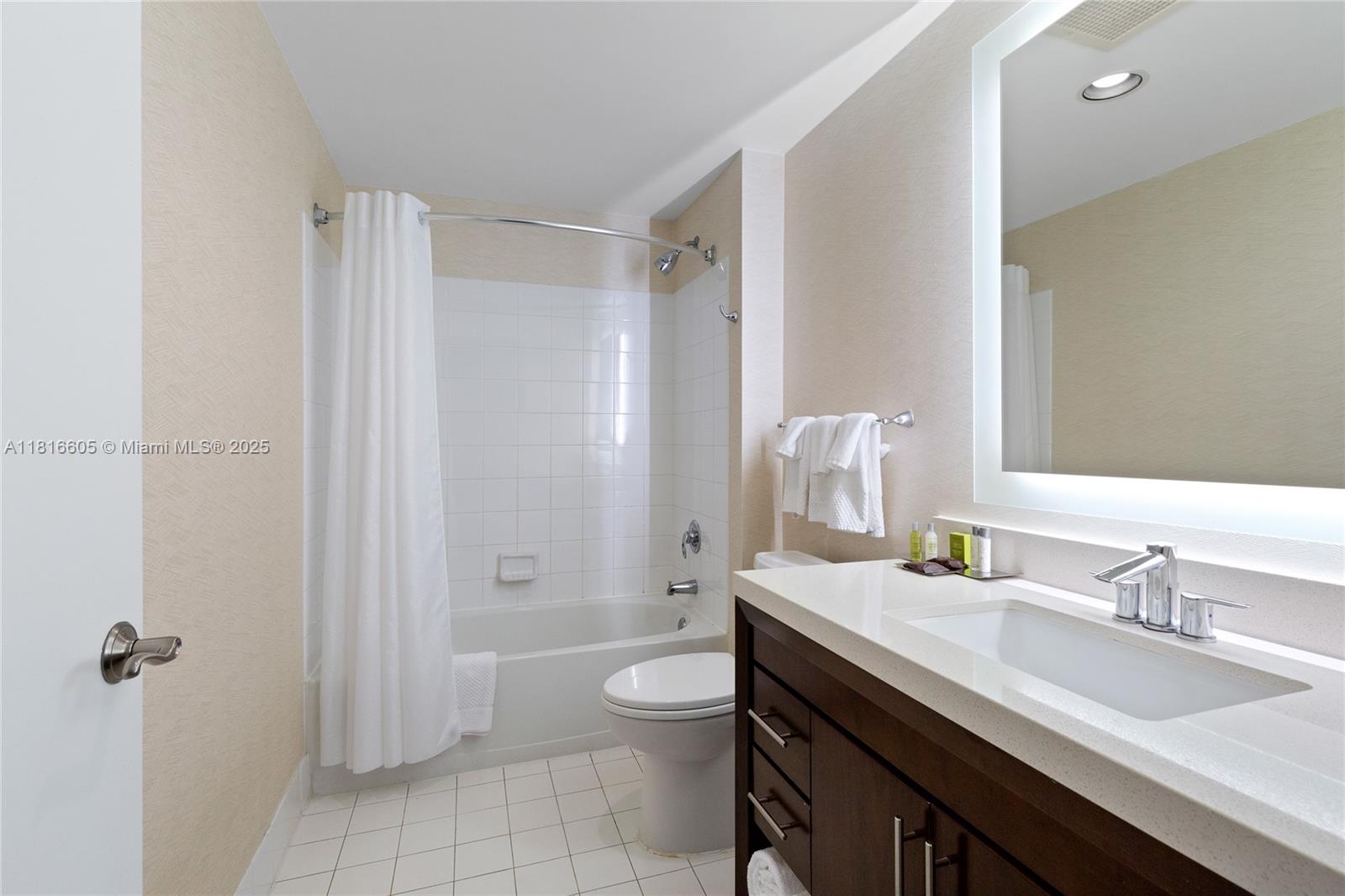 17375 Collins Ave #1908, Sunny Isles Beach, Florida image 28