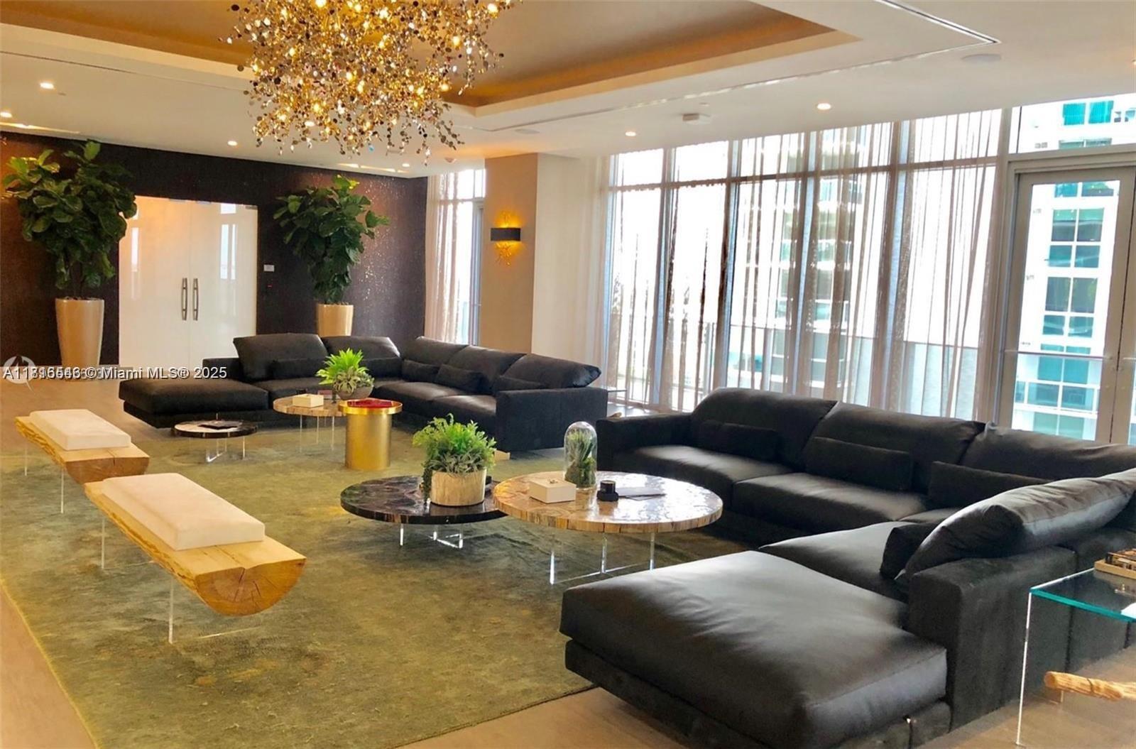 488 NE 18th St #3911, Miami, Florida image 14
