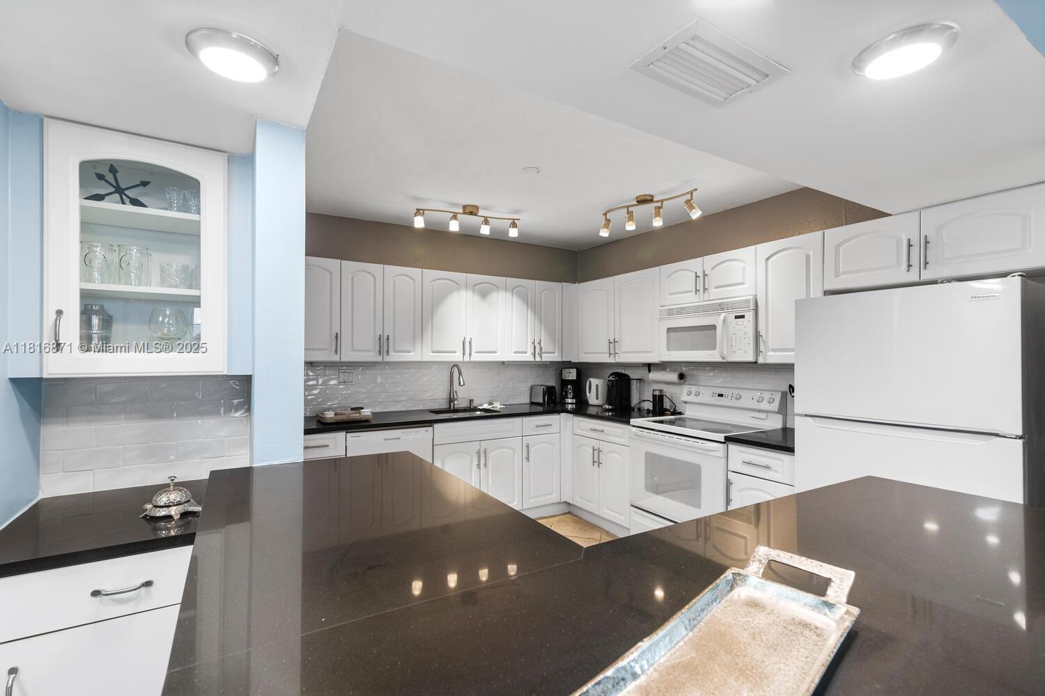 3725 S Ocean Dr #1224, Hollywood, Florida image 15