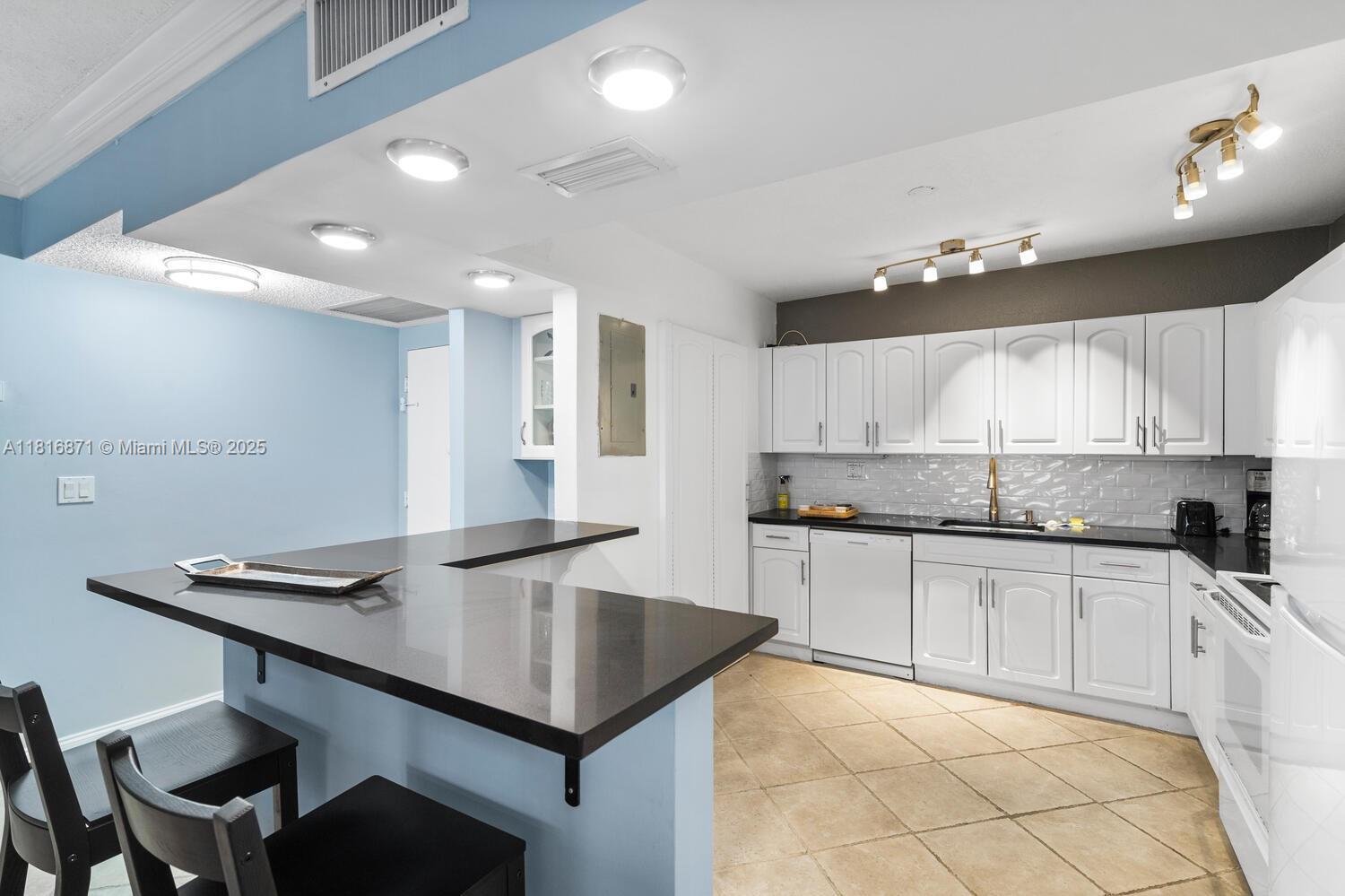 3725 S Ocean Dr #1224, Hollywood, Florida image 16
