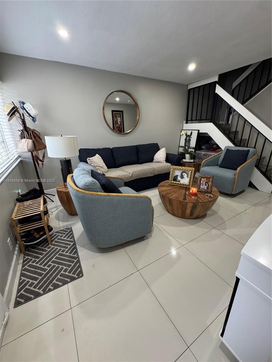 Property photo # 9