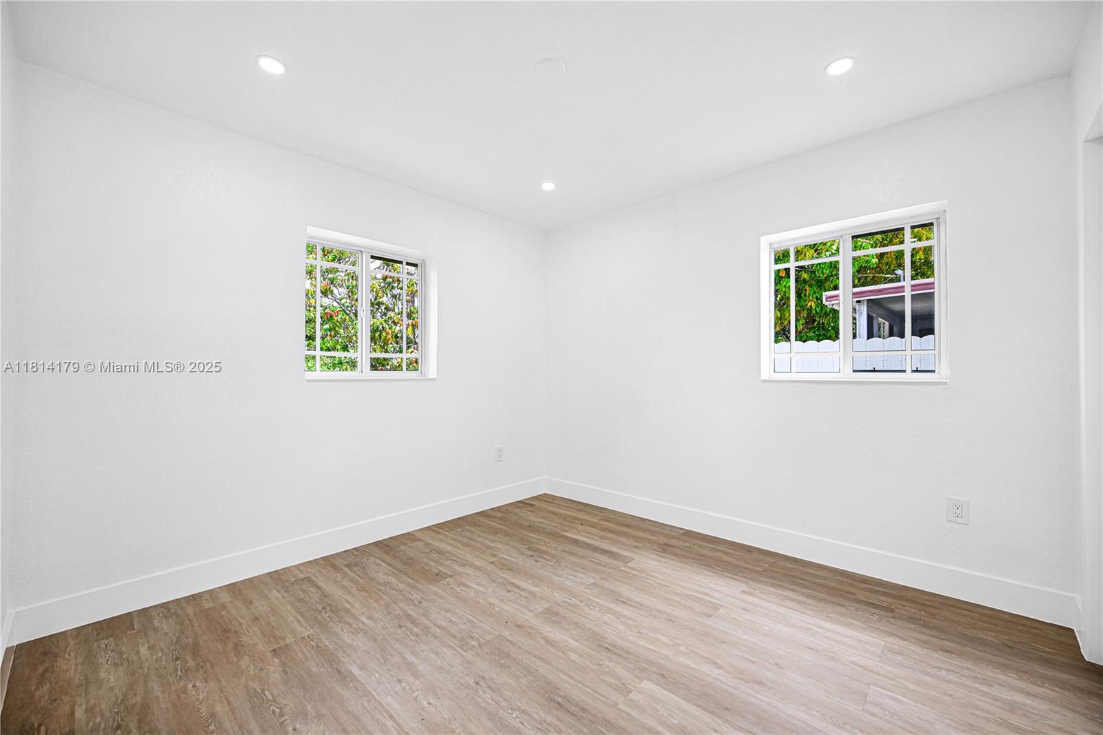 3931 NW 172nd Ter, Miami Gardens, Florida image 9