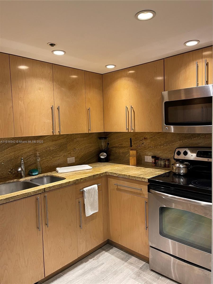 Property photo # 9