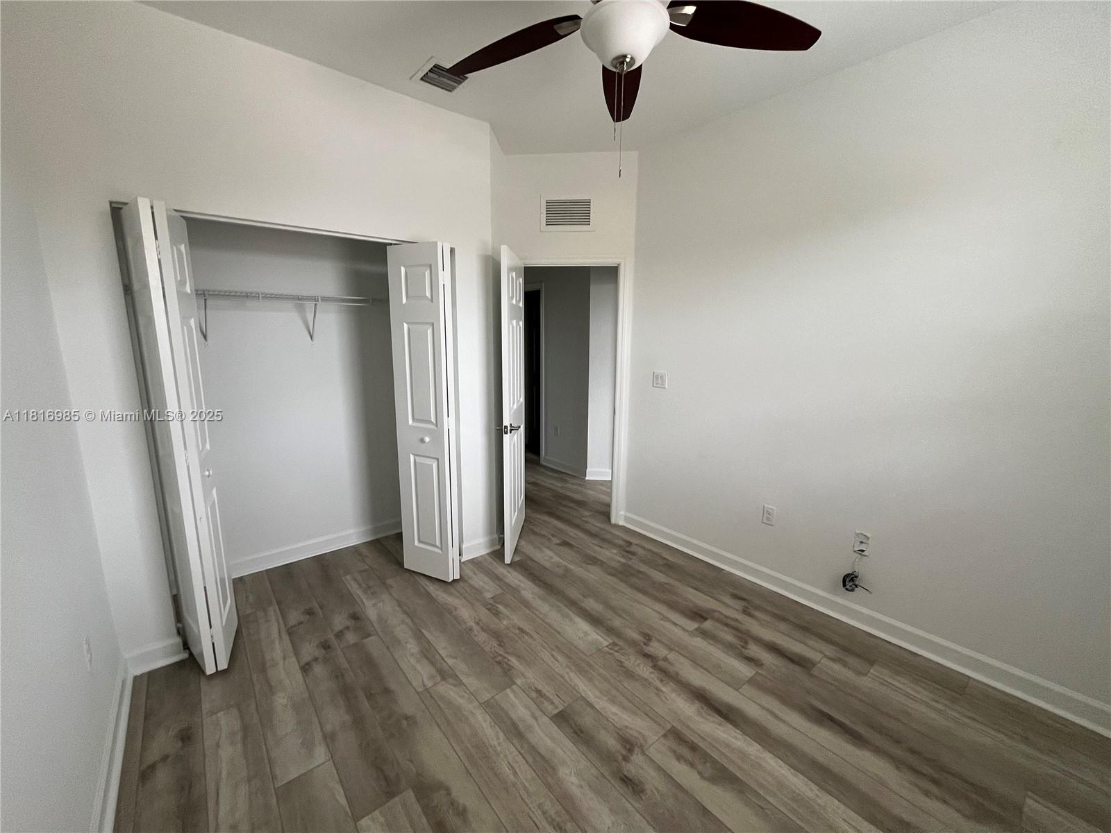300 SE 37th Ter, Homestead, Florida image 16