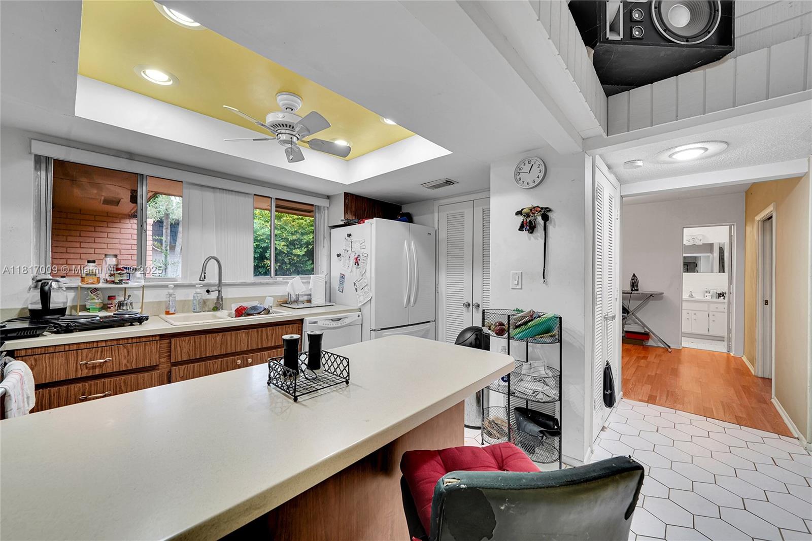 6010 Linden Cir, Tamarac, Florida image 24
