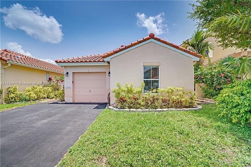 18424 NW 21st St, Pembroke Pines, Florida image 1