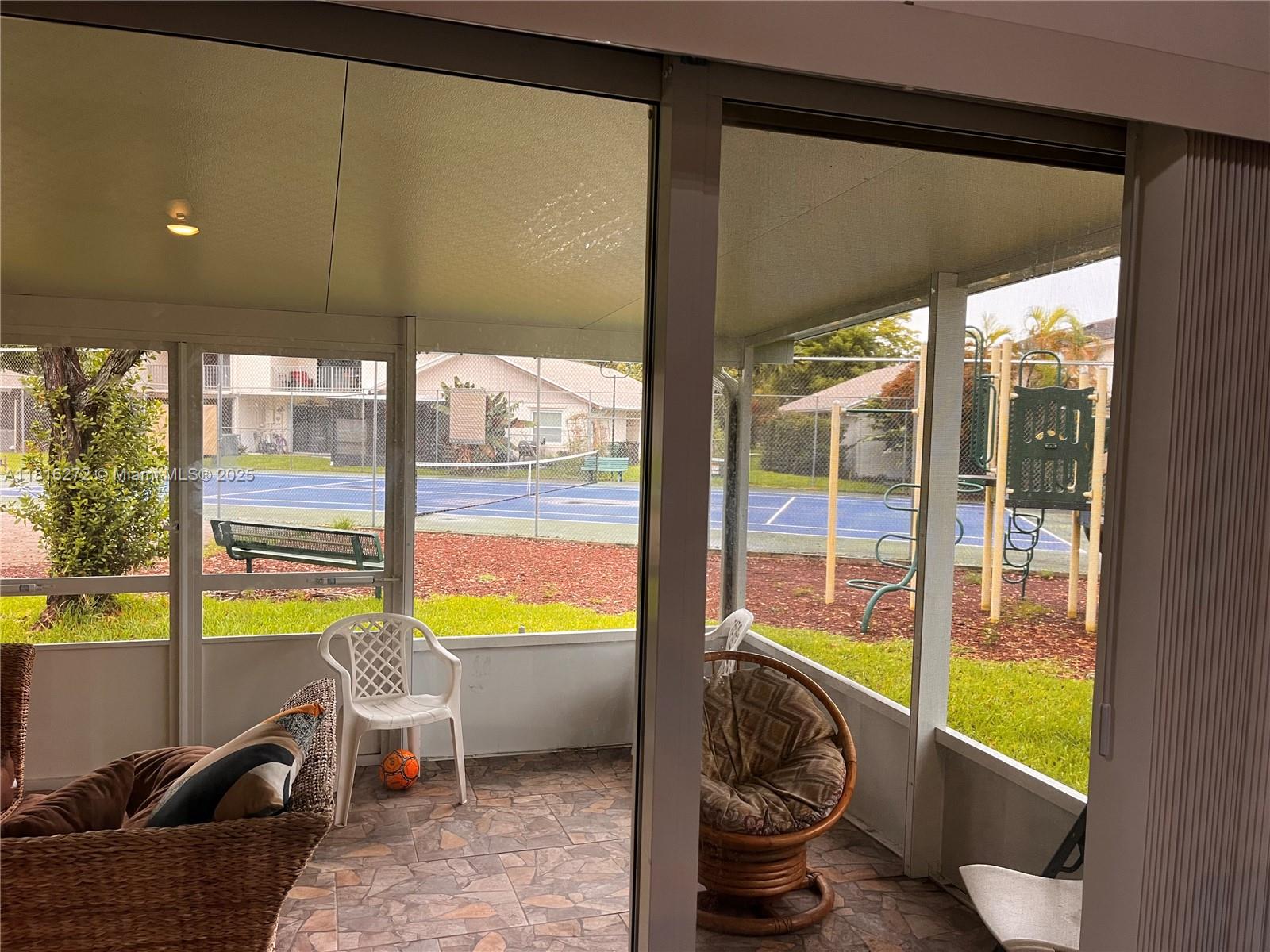 2213 Nova Village Dr, Davie, Florida image 34