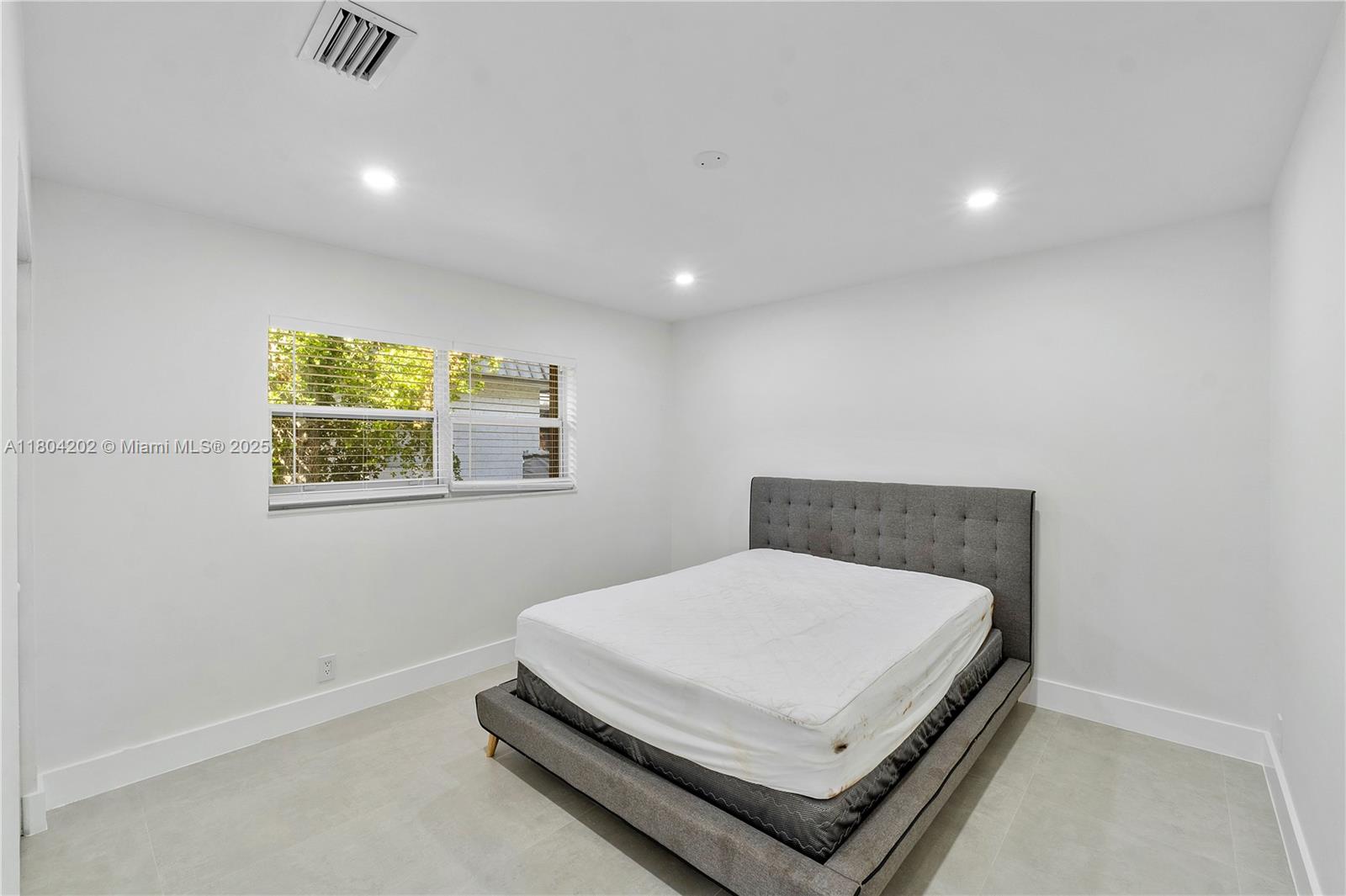 3655 Stirling Rd, Hollywood, Florida image 11