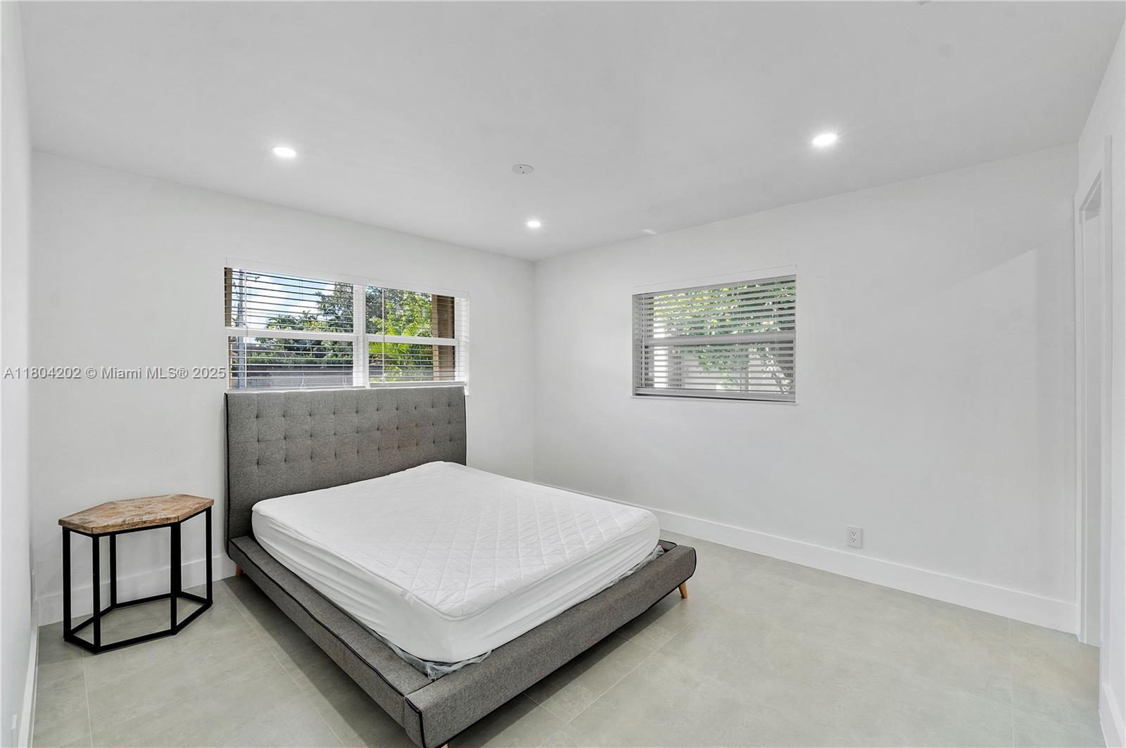 3655 Stirling Rd, Hollywood, Florida image 6