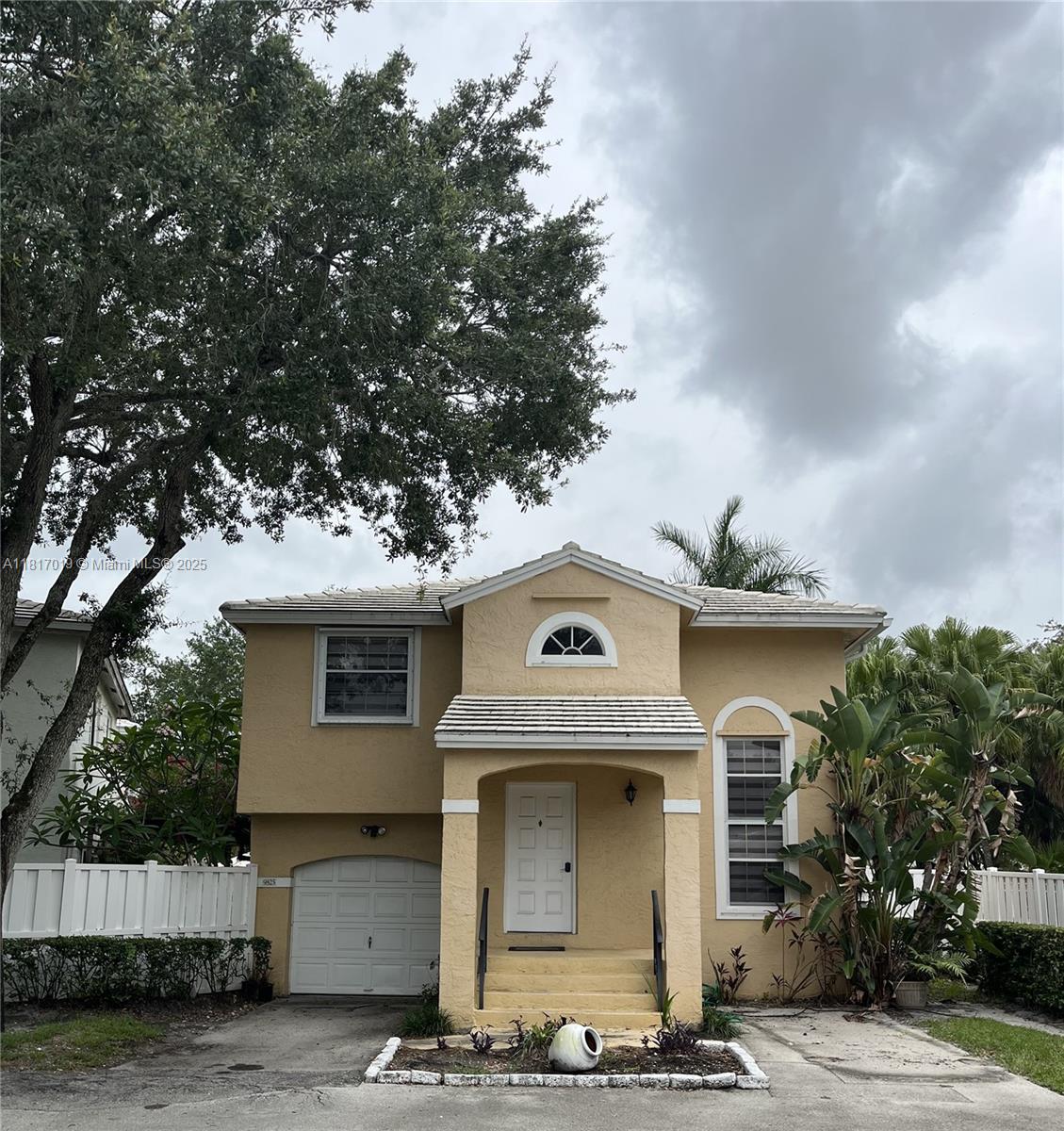 9825 NW 2nd Ct, Plantation, Florida image 1