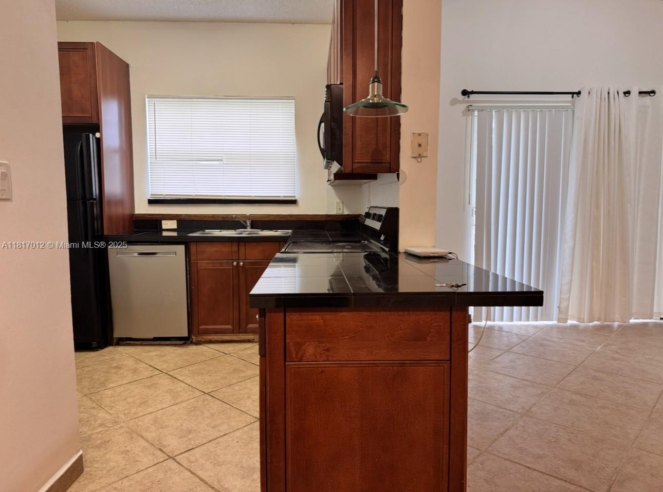 Property photo # 0