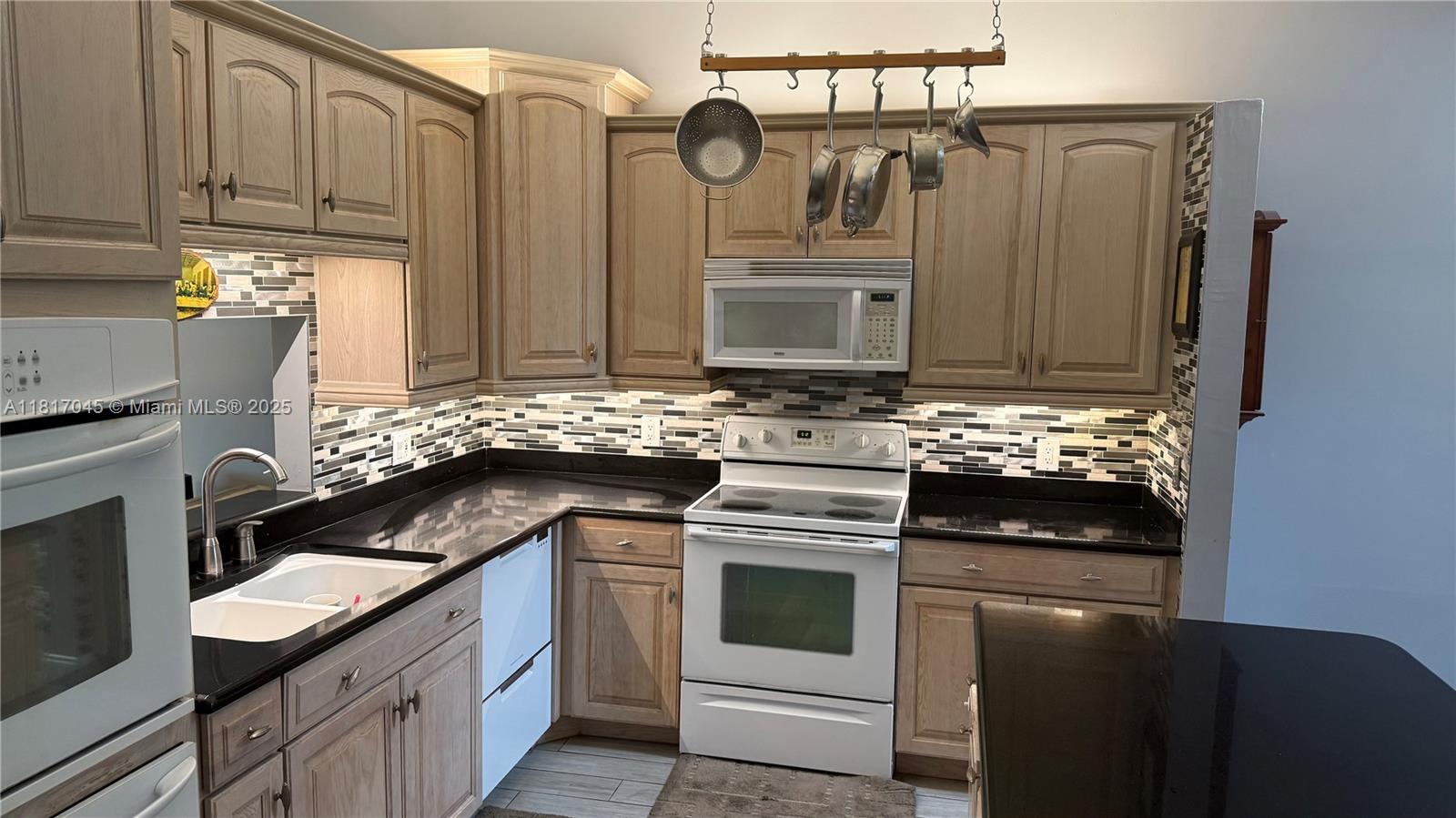 Property photo # 6