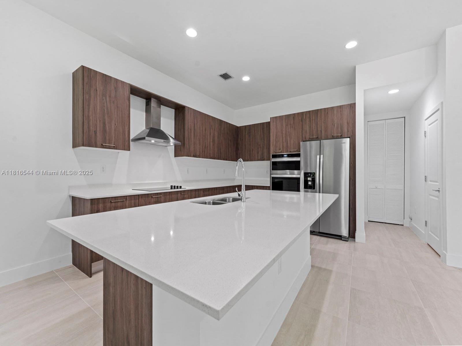 10456 SW 57th Ct, Cooper City, Florida image 6