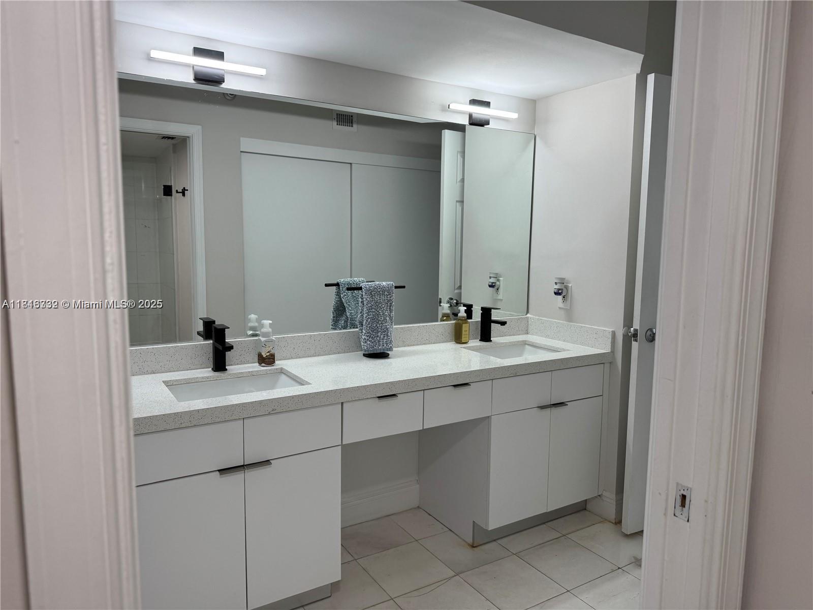 3530 Mystic Pointe Dr #1907, Aventura FL 33180