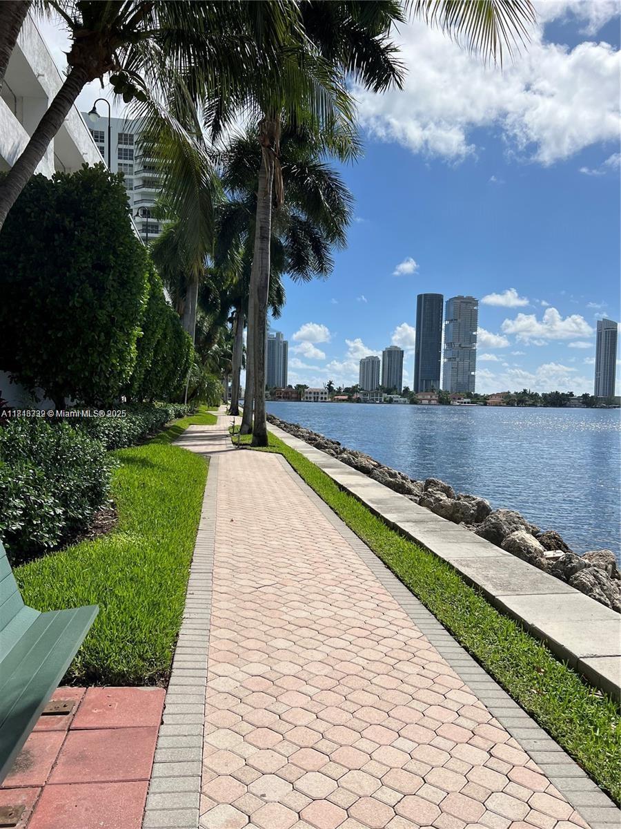 3530 Mystic Pointe Dr #1907, Aventura FL 33180