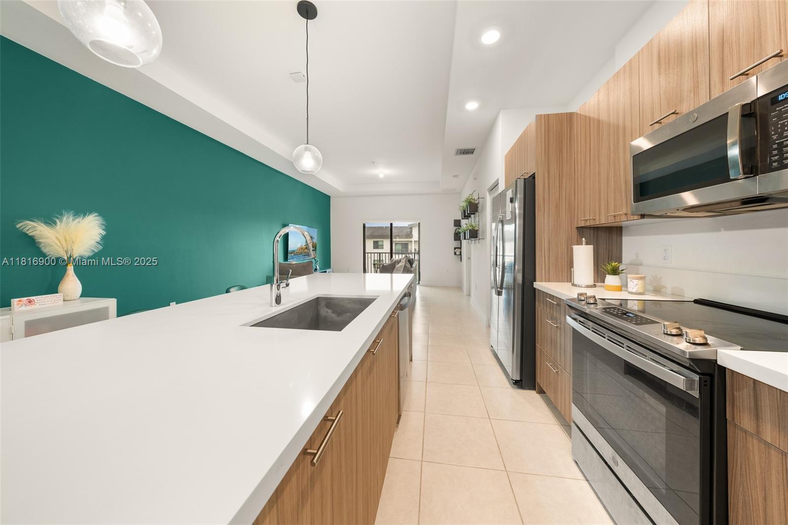 7905 NW 104th Ave #34, Doral, Florida image 11