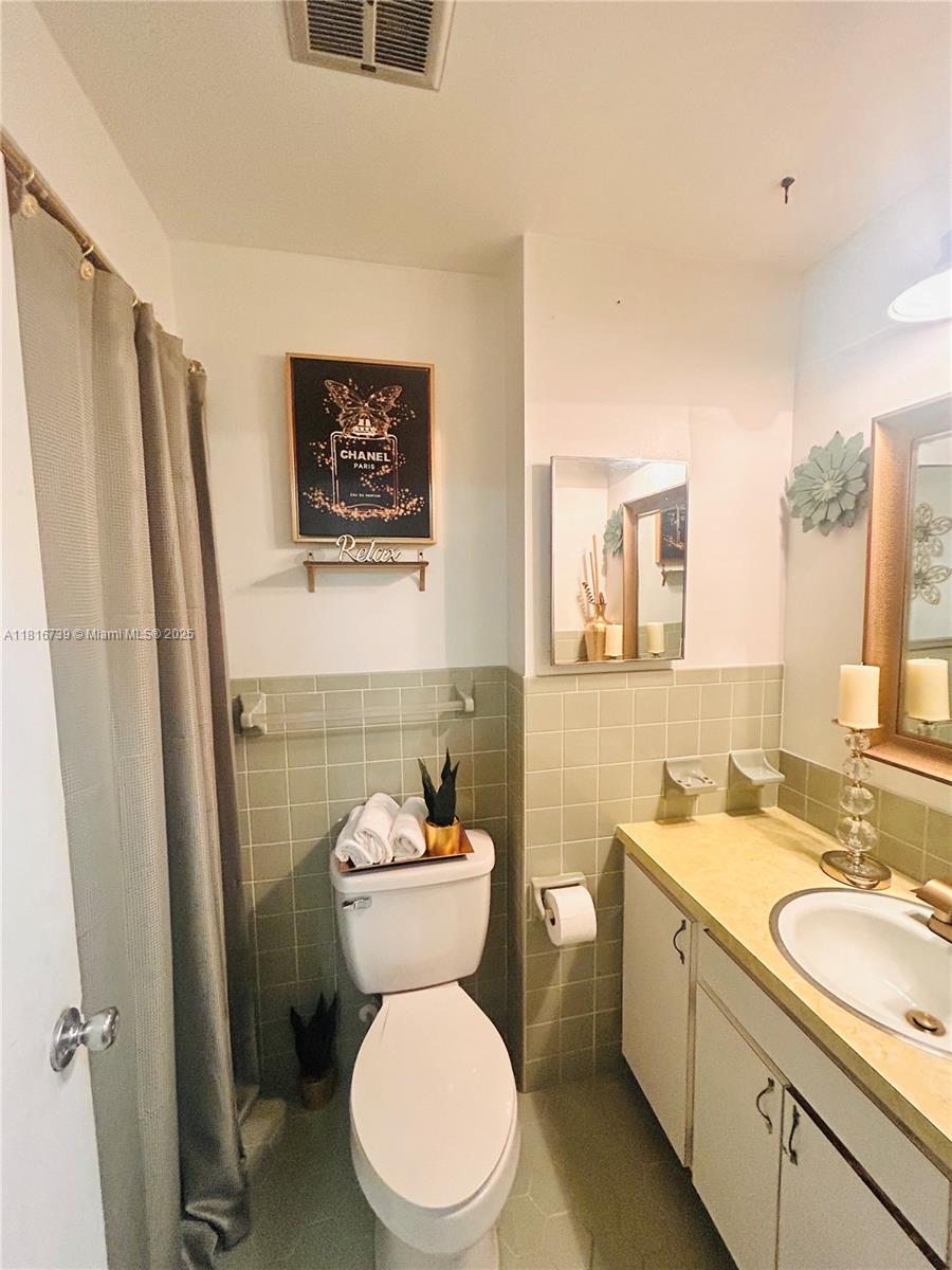 Residential, Avon Park, Florida image 5