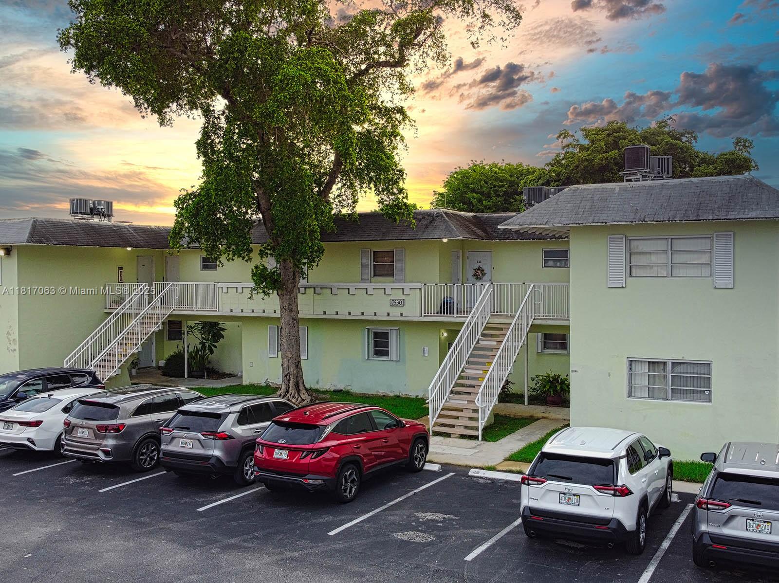 7530 SW 82nd St #G203, Miami, Florida image 2