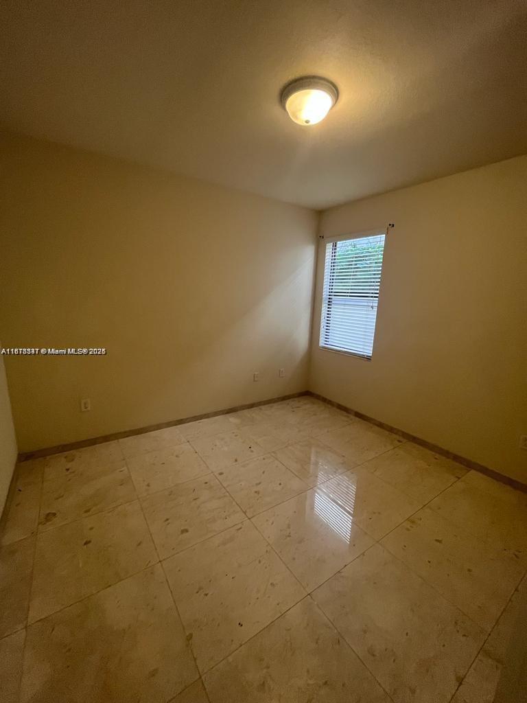 3385 W 86th Ter, Hialeah, Florida image 11