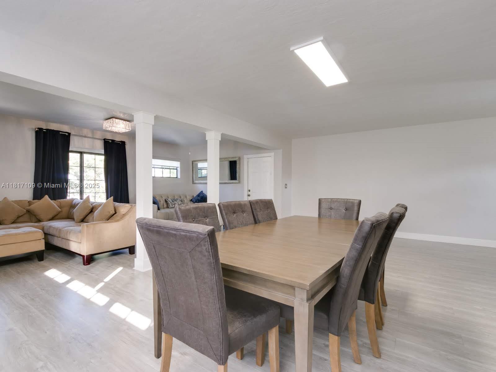 1121 NE 175th St, North Miami Beach, Florida image 11