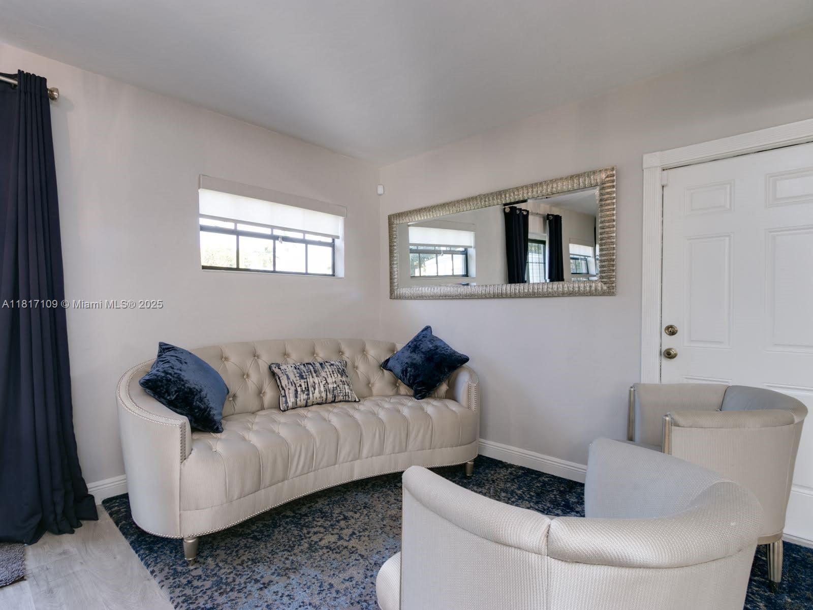 1121 NE 175th St, North Miami Beach, Florida image 15