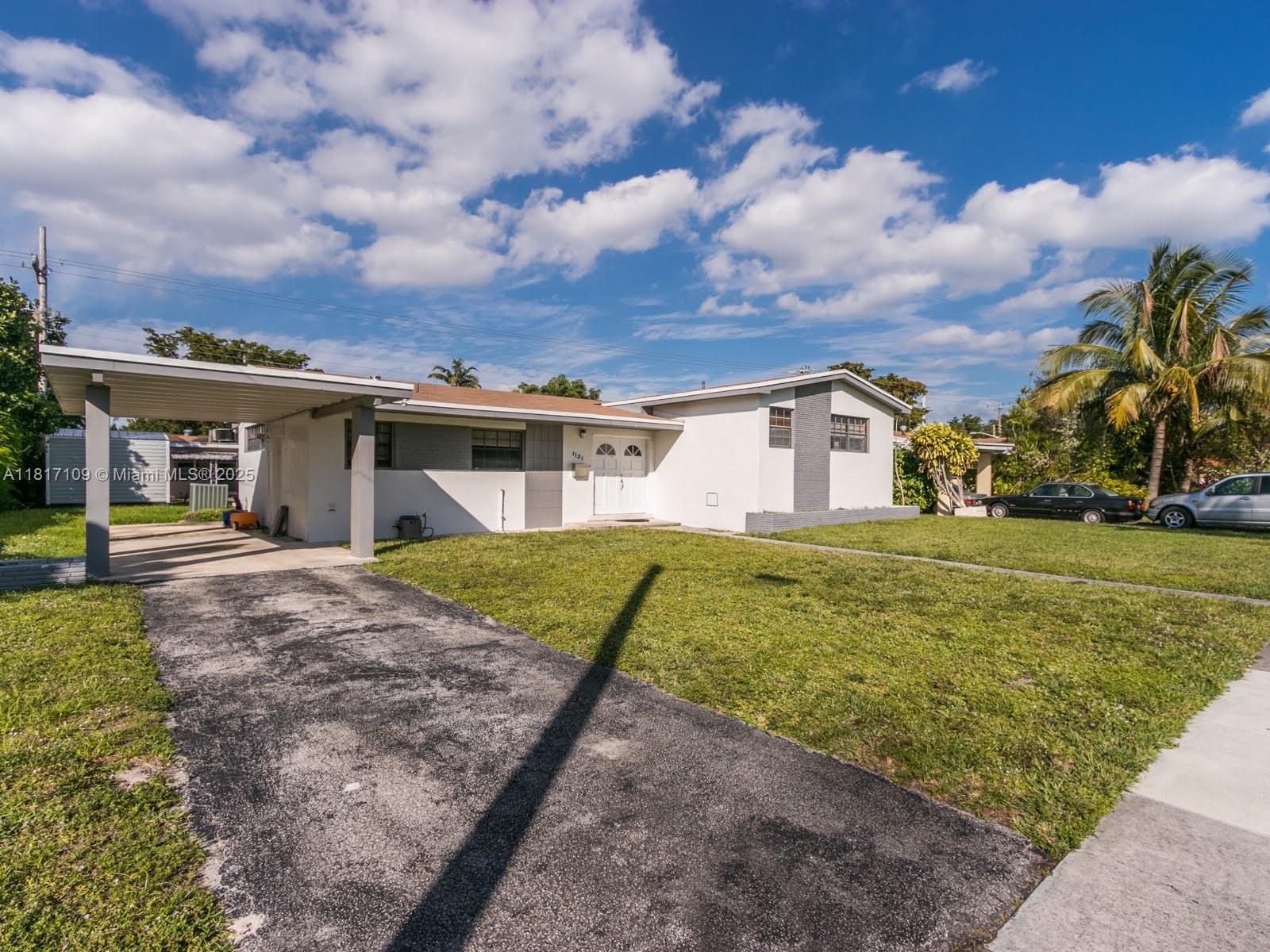 1121 NE 175th St, North Miami Beach, Florida image 5