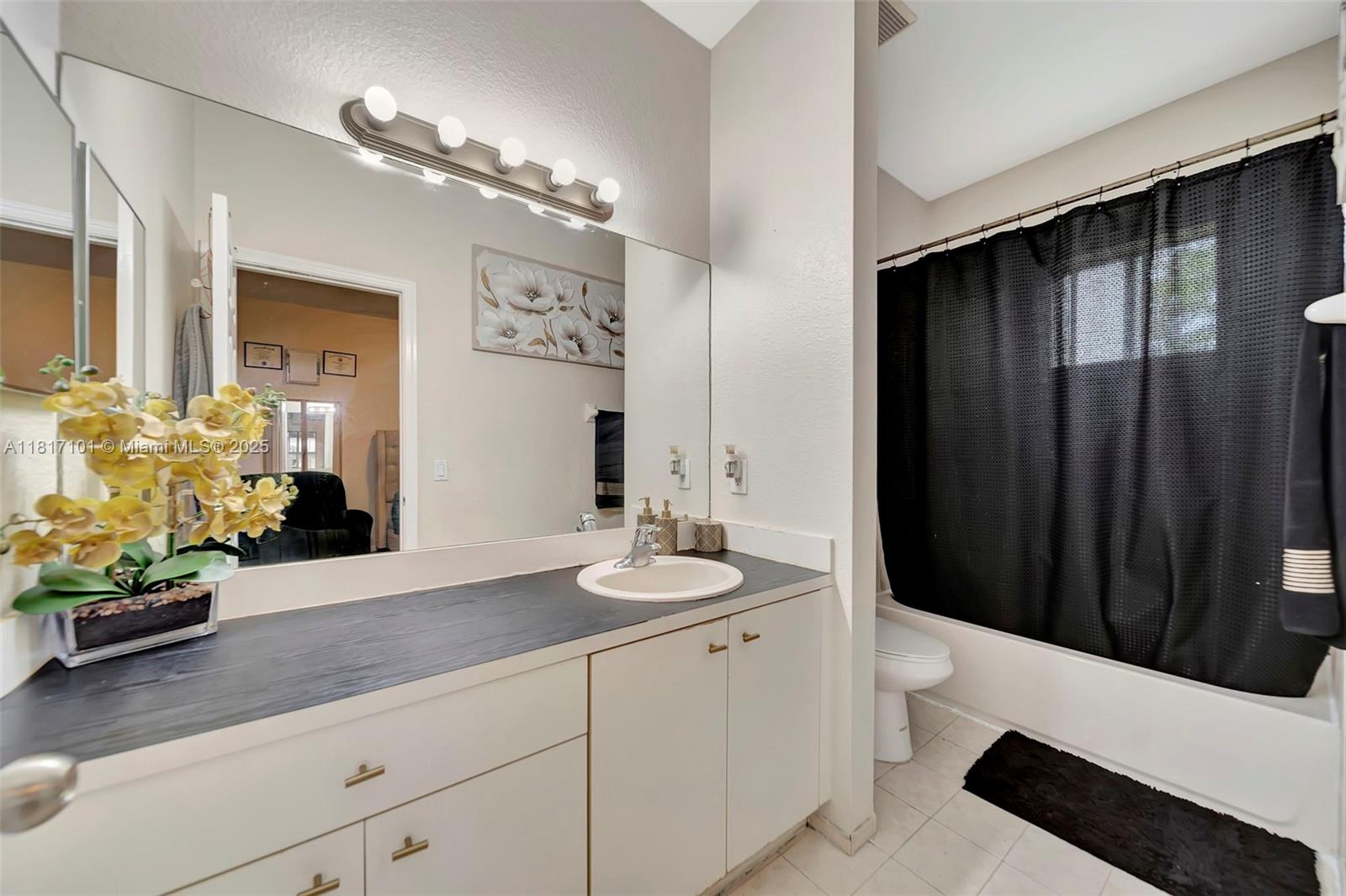 530 Saint Michelle Way, Margate, Florida image 20