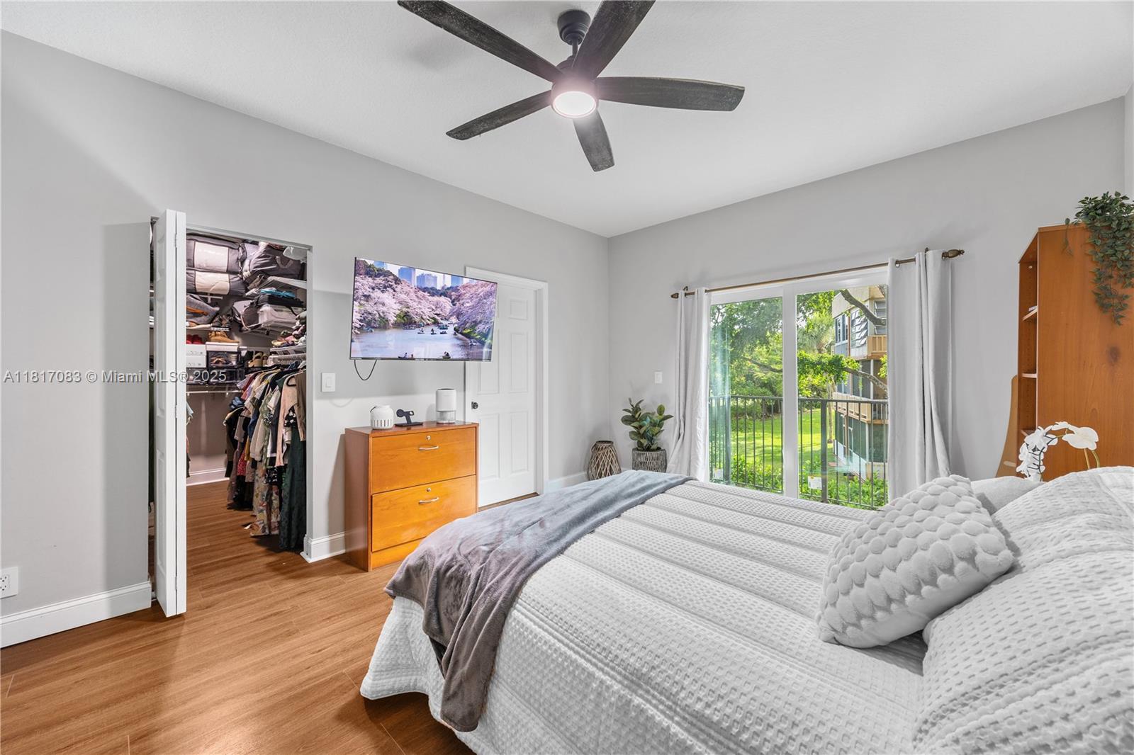 8328 Lagos De Campo Blvd, Tamarac, Florida image 24