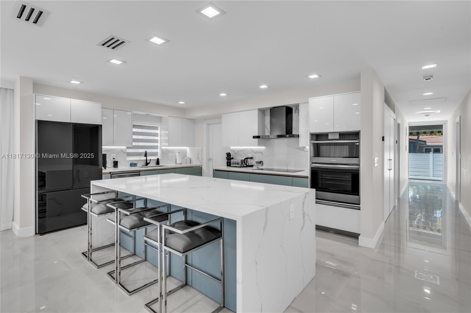 1045 Hollywood Blvd, Hollywood, Florida image 1