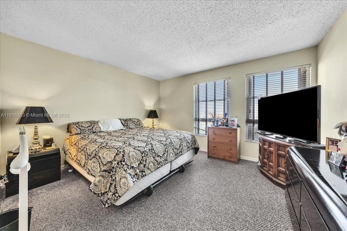 2351 Douglas Rd #1204, Miami, Florida image 13