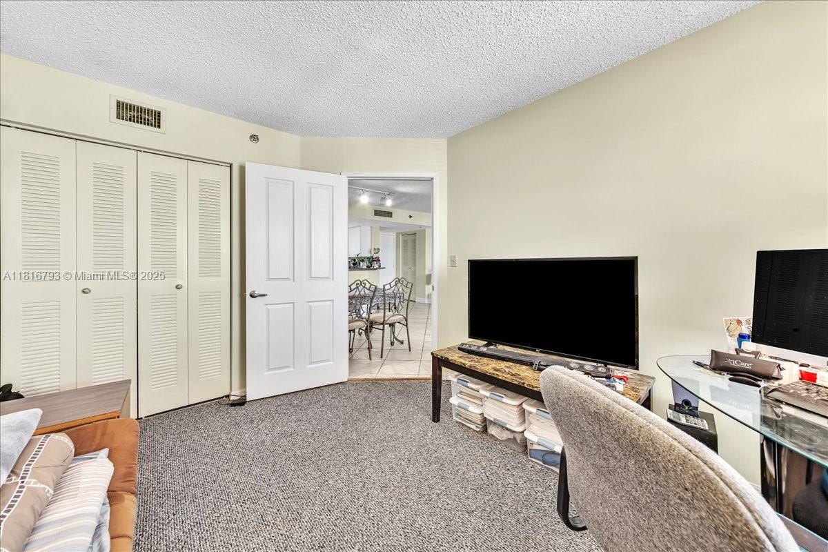2351 Douglas Rd #1204, Miami, Florida image 24