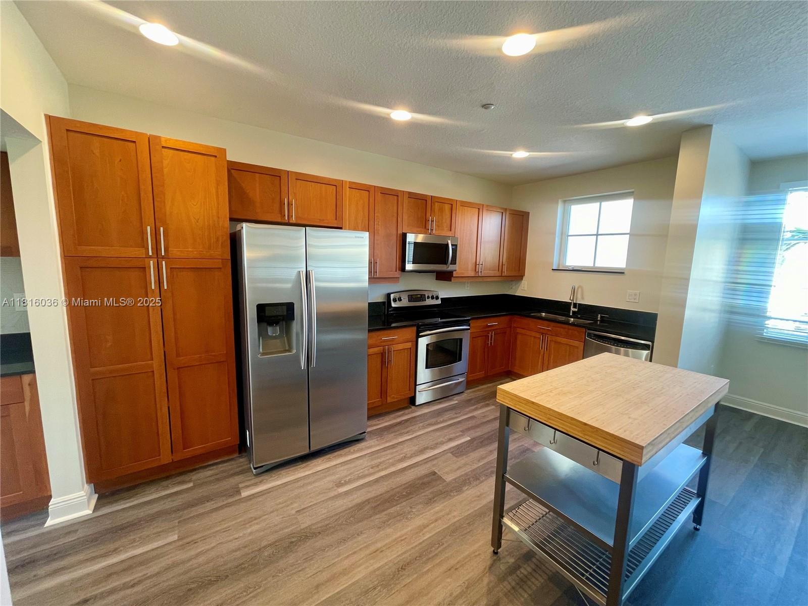 Property photo # 8