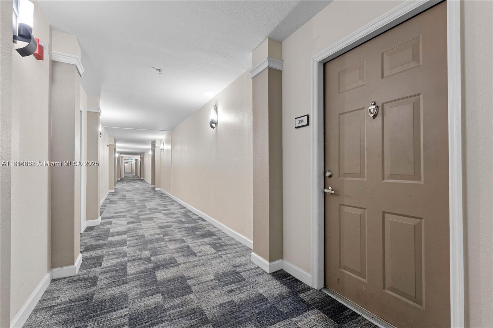 533 NE 3rd Ave #304, Fort Lauderdale, Florida image 18