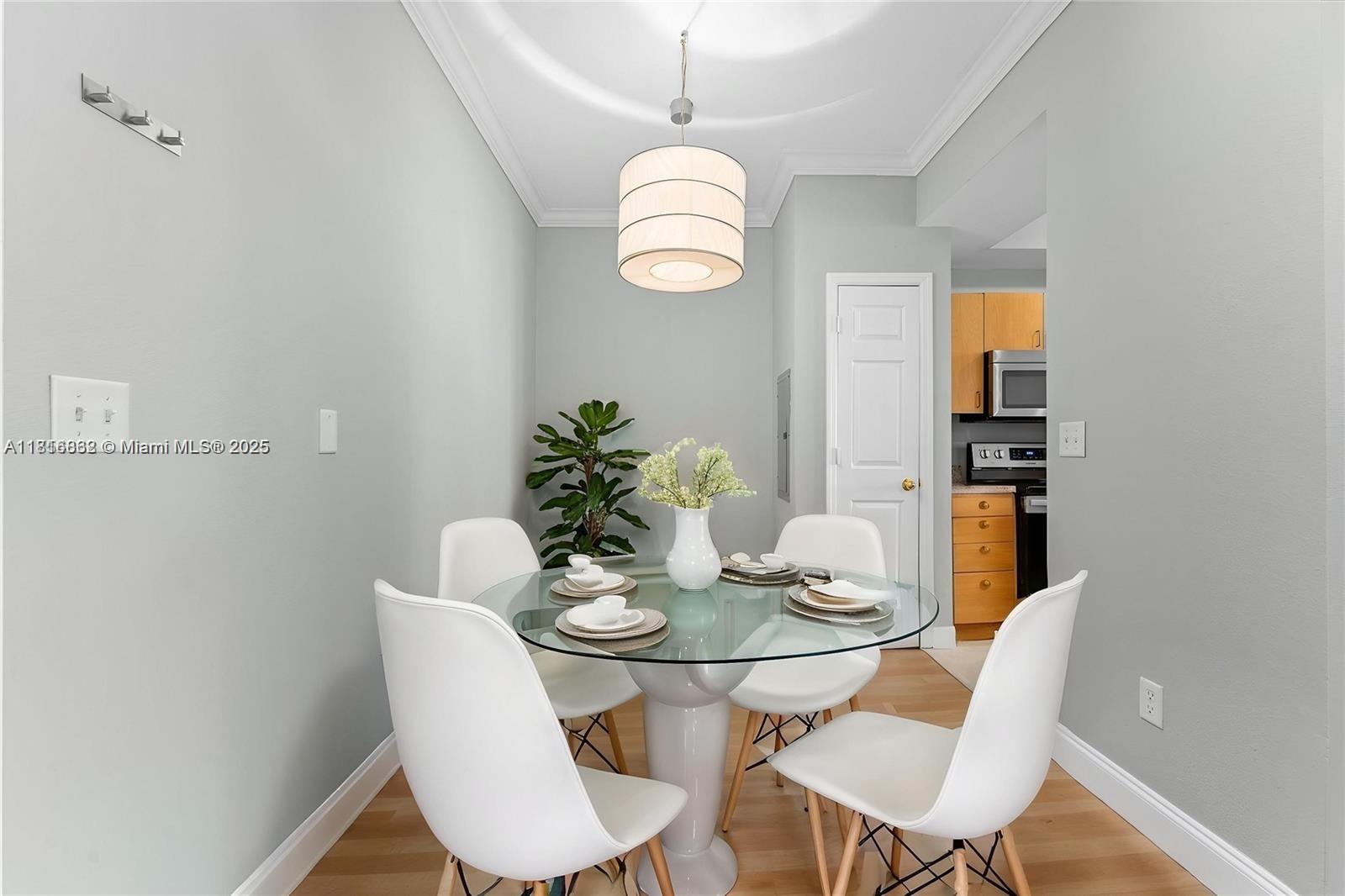 533 NE 3rd Ave #304, Fort Lauderdale, Florida image 2