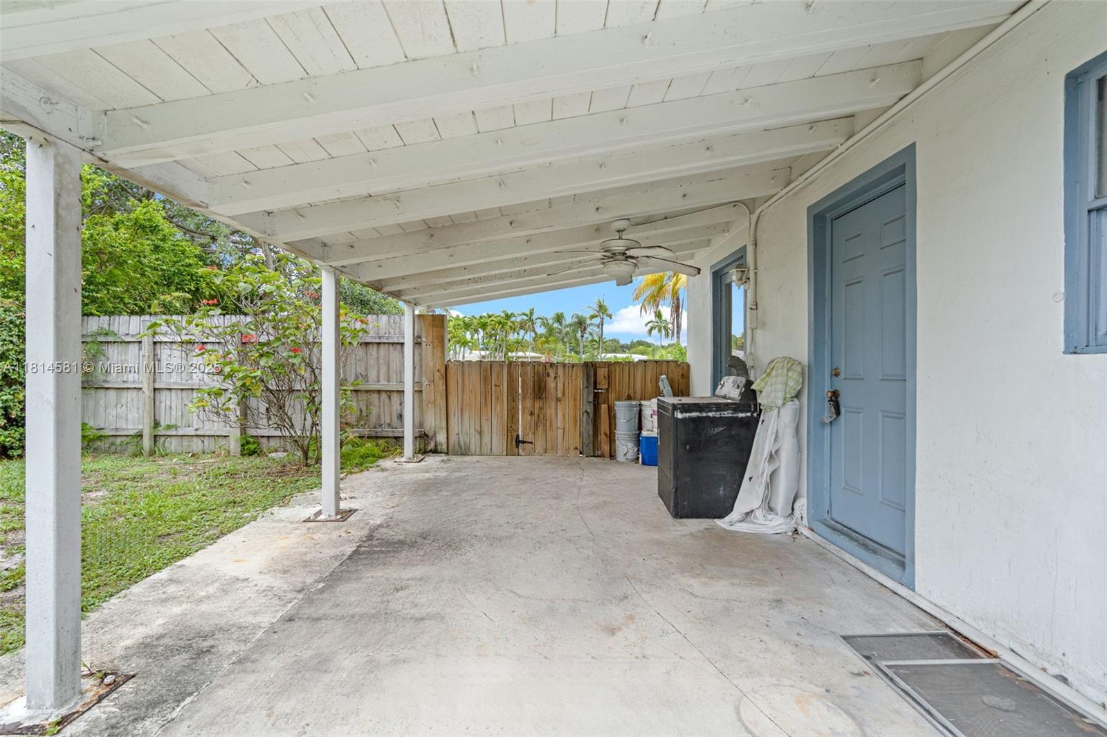 1728 NE 179th St, North Miami Beach, Florida image 21
