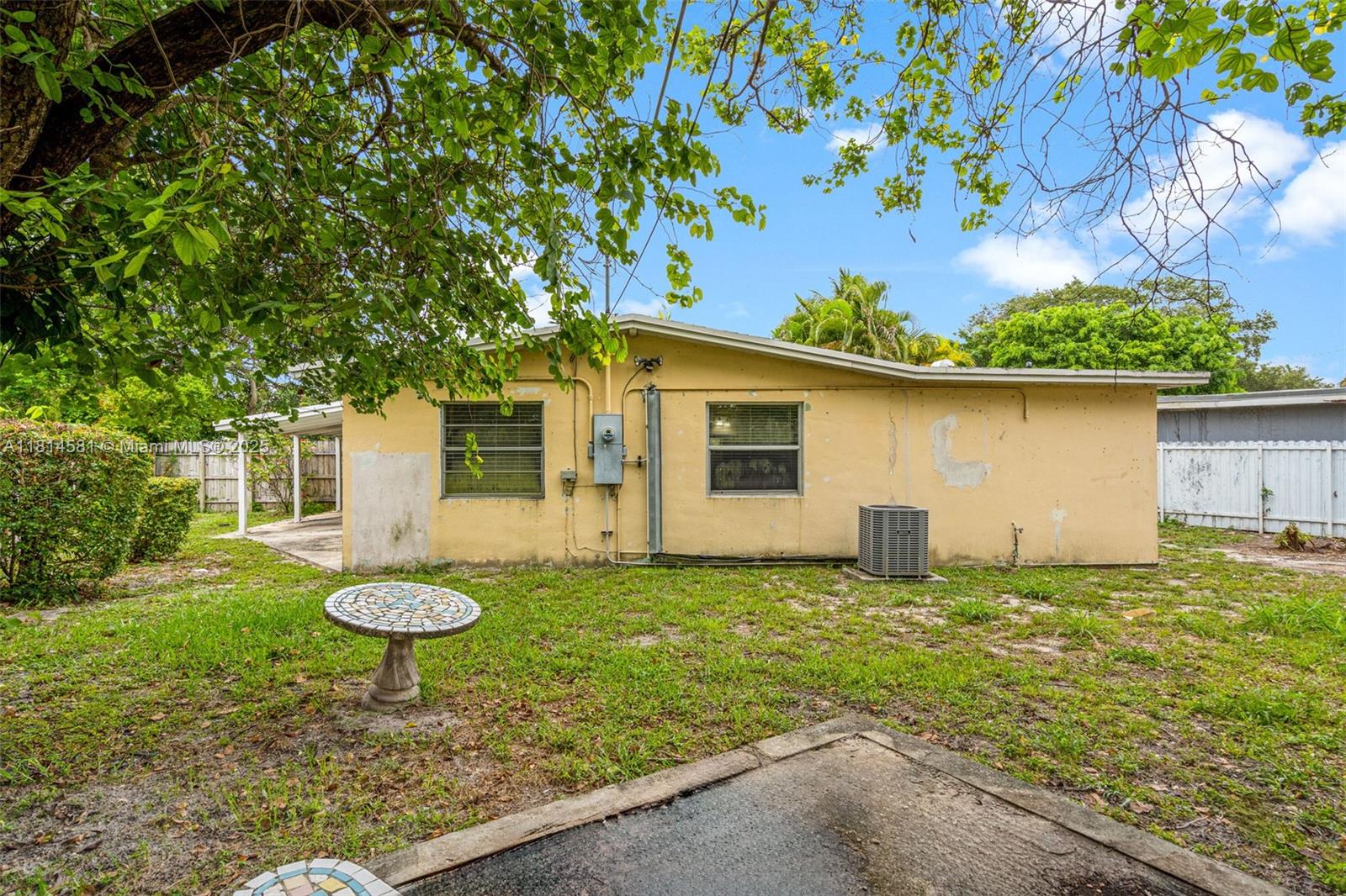 1728 NE 179th St, North Miami Beach, Florida image 26