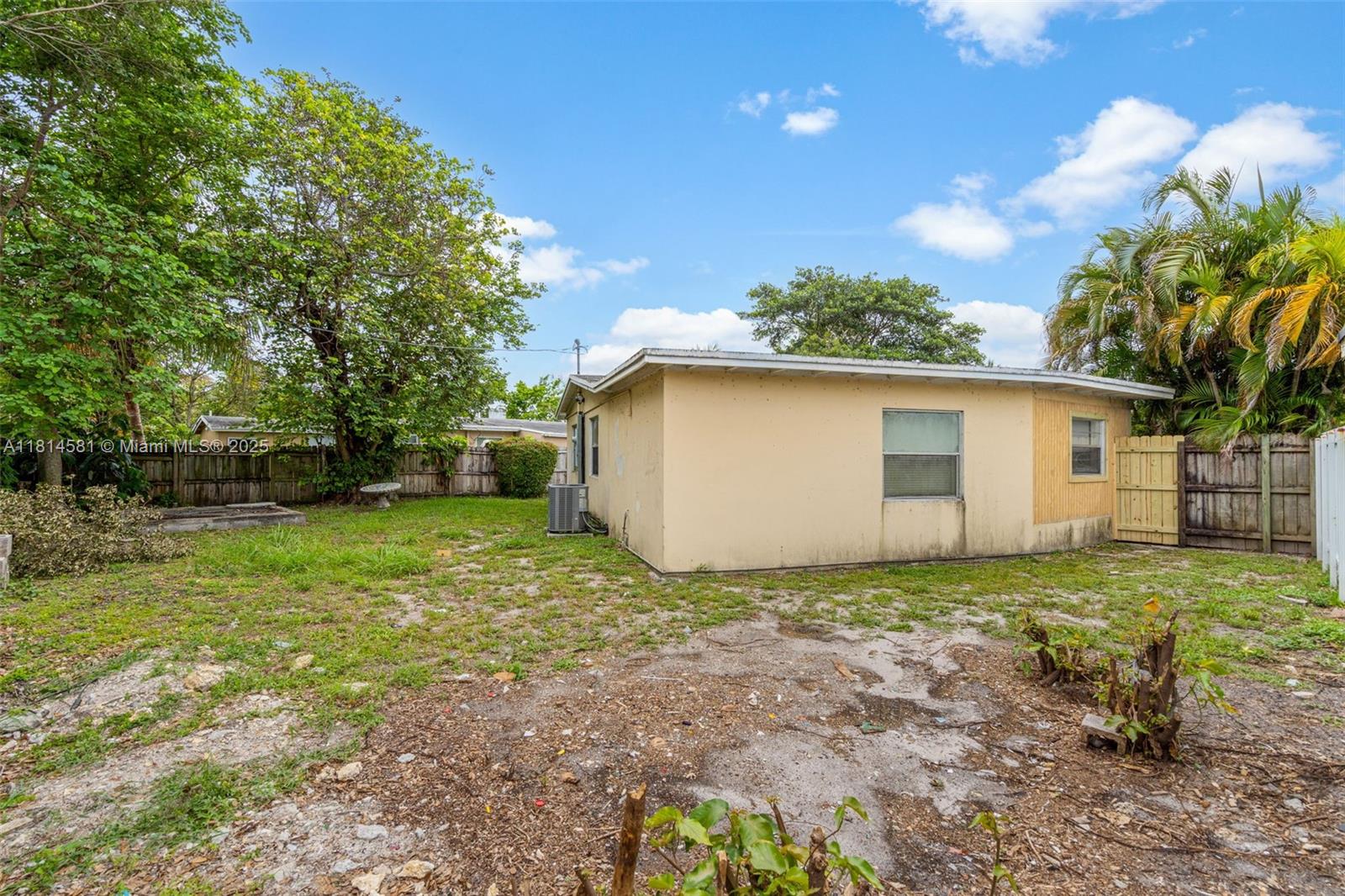 1728 NE 179th St, North Miami Beach, Florida image 27