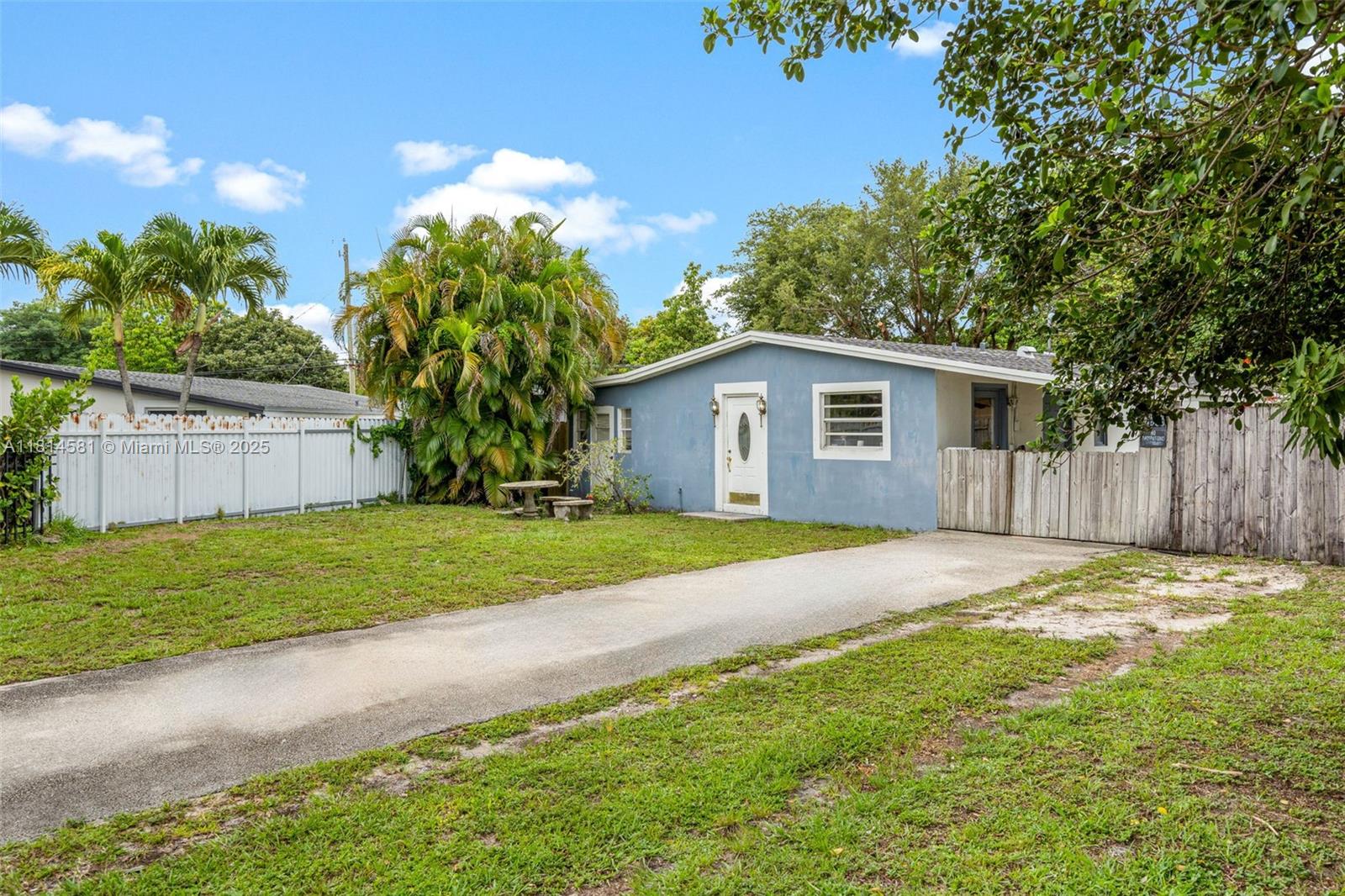 1728 NE 179th St, North Miami Beach, Florida image 30