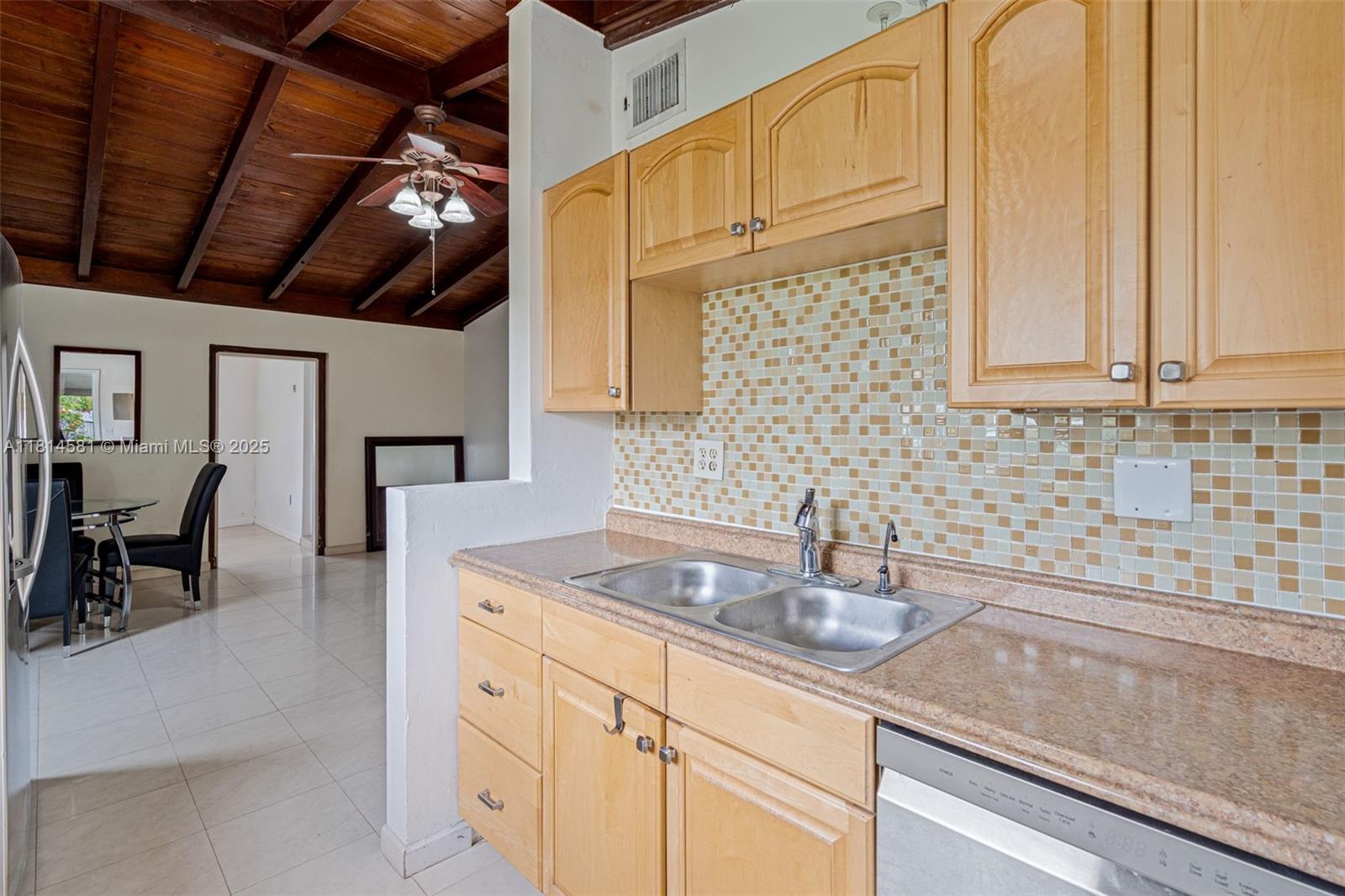 1728 NE 179th St, North Miami Beach, Florida image 9