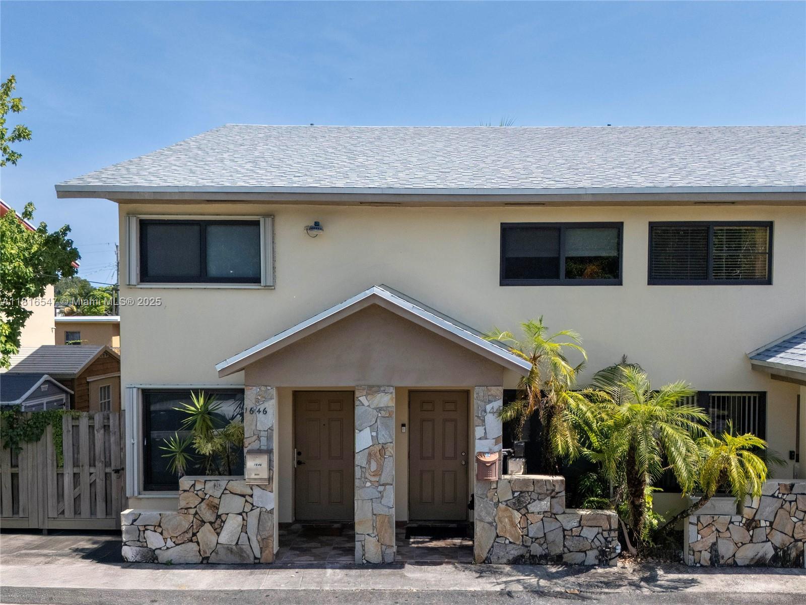 Residential, Miami, Florida image 25
