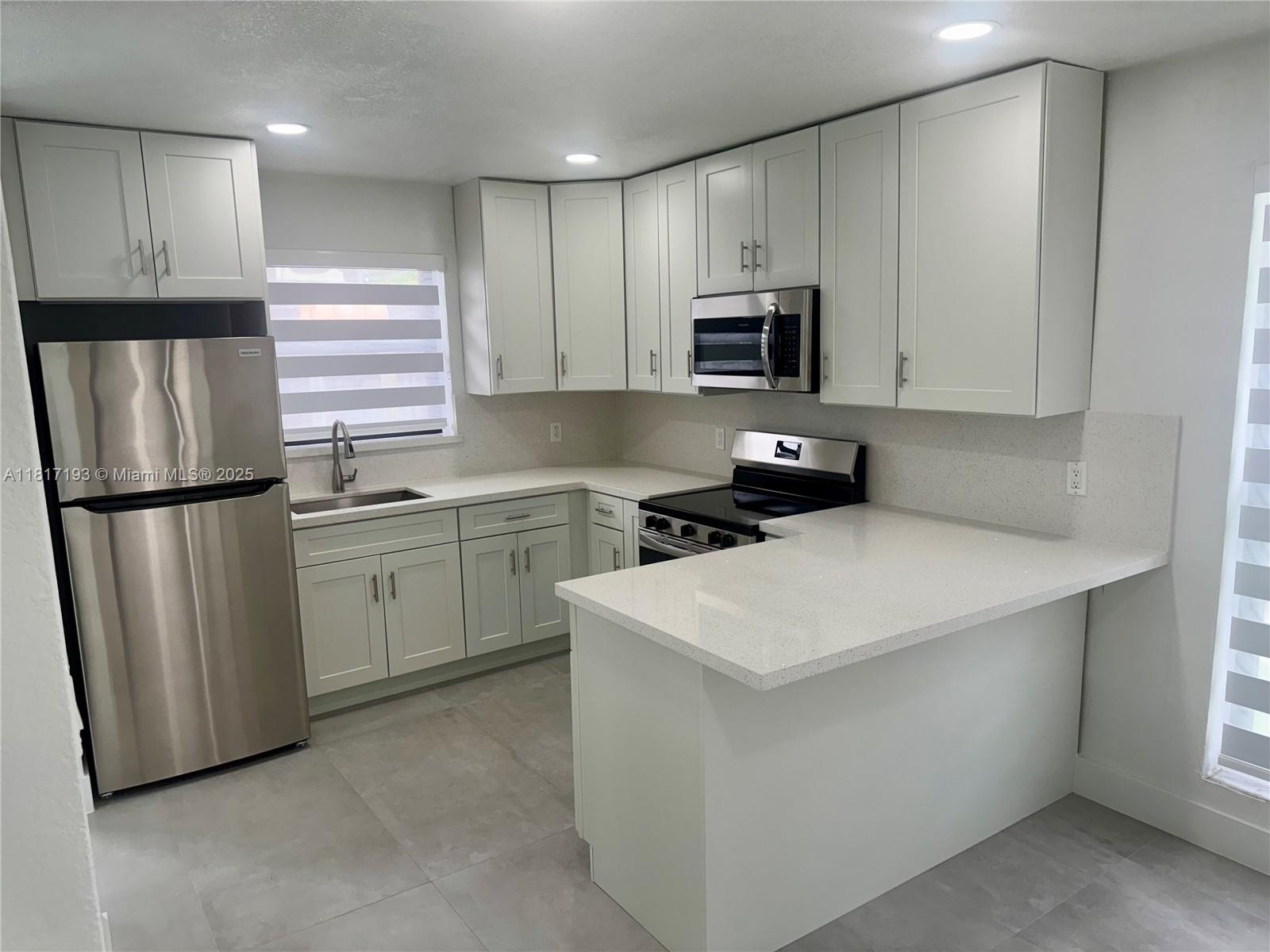 Property photo # 9