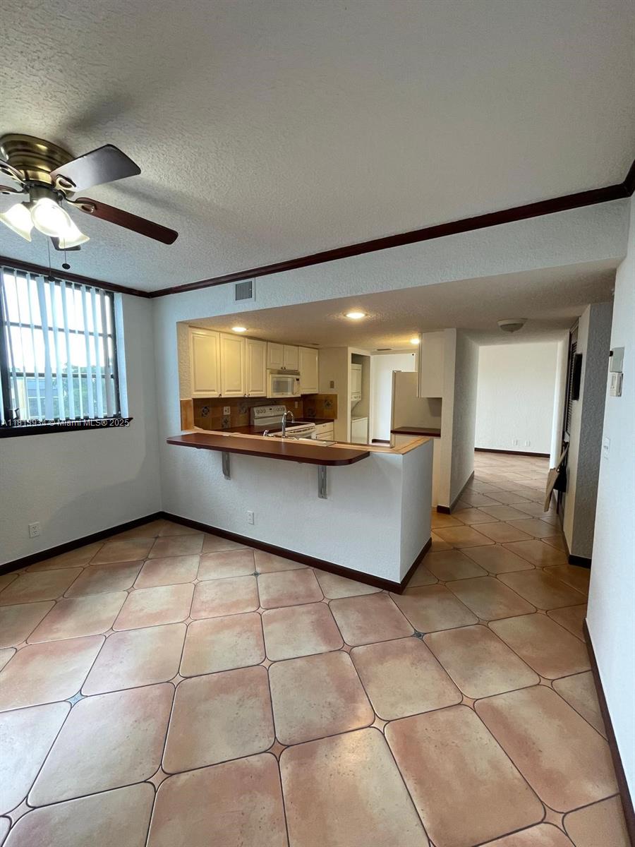 6575 W Oakland Park Blvd #511, Lauderhill, Florida image 9