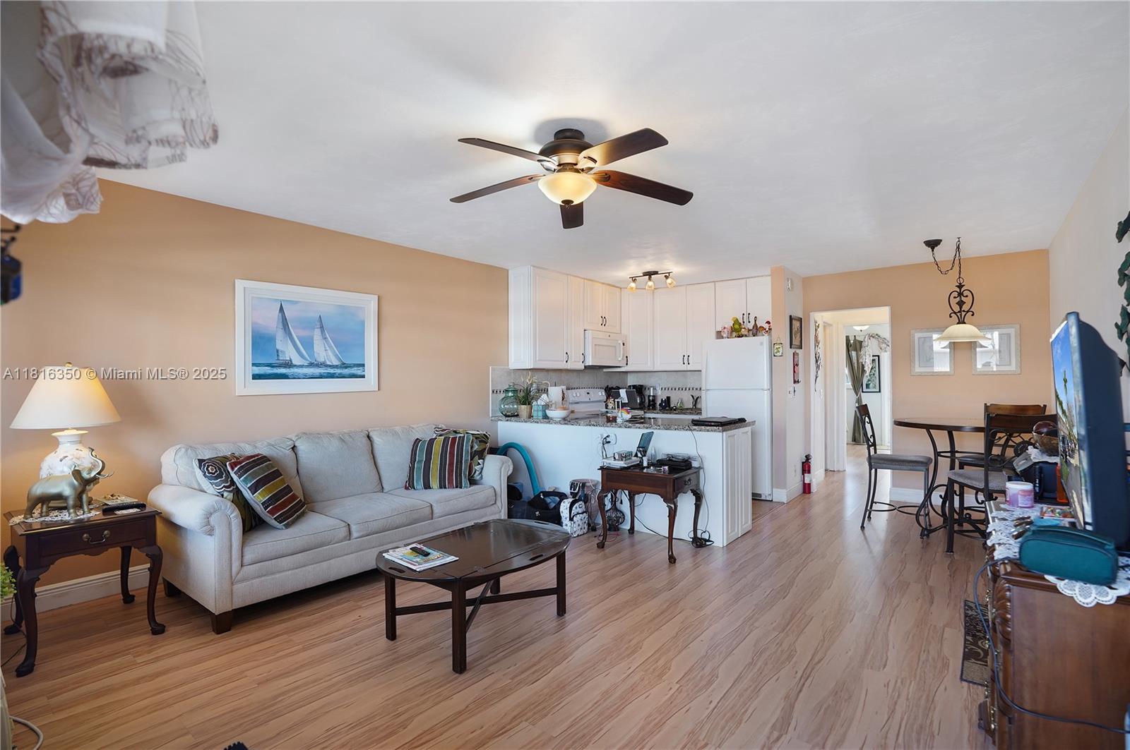 1000 SW 11th Ave #17E, Hallandale Beach, Florida image 2
