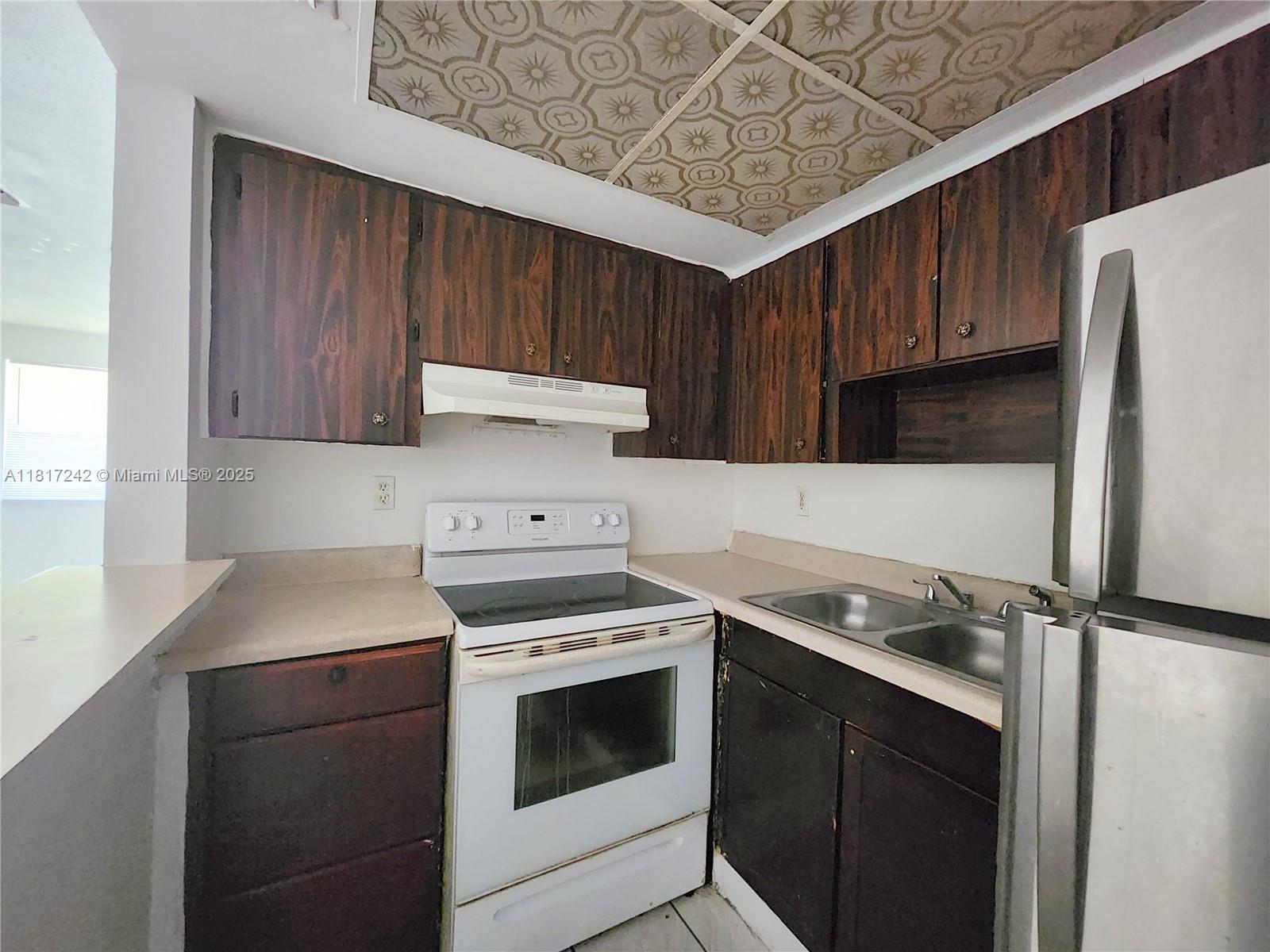 Property photo # 2