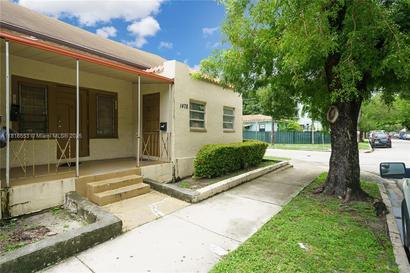 1478 SW 2nd St, Miami, Florida image 2