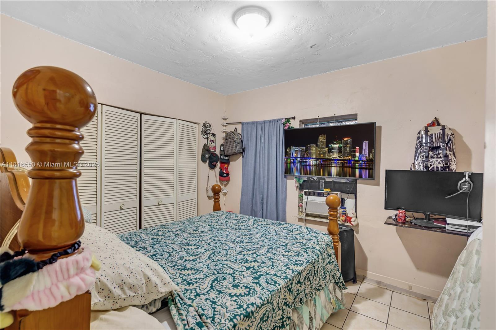 1478 SW 2nd St, Miami, Florida image 8