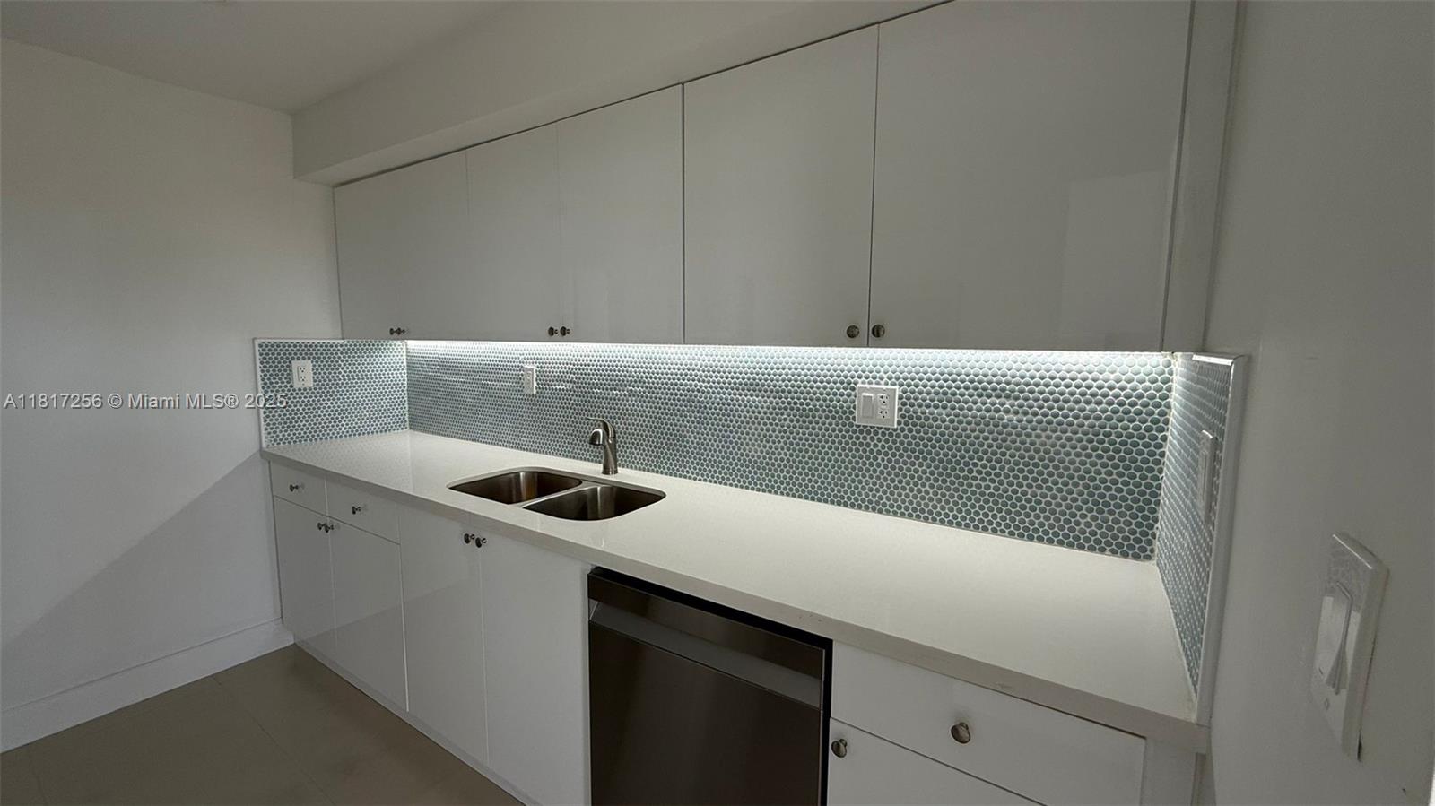 16546 NE 26th Ave #4H, North Miami Beach, Florida image 6